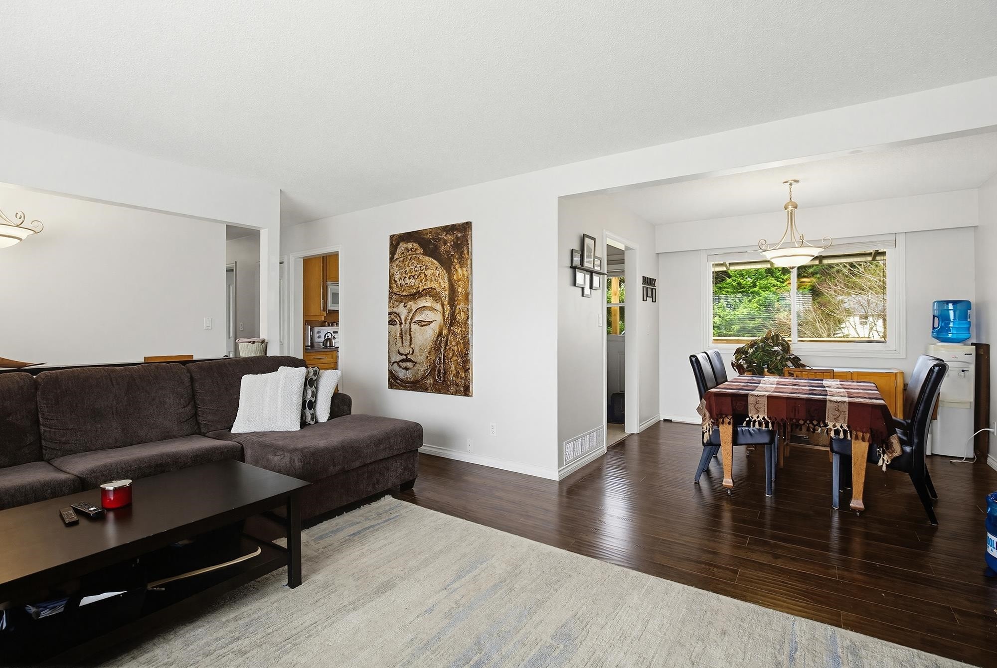 









33359


Whidden

Avenue,
Mission,




BC
V2V 4Z6

