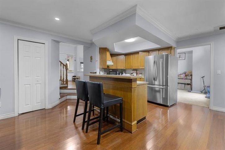 









7008


129a

Street,
Surrey,




BC
V3W 7B2

