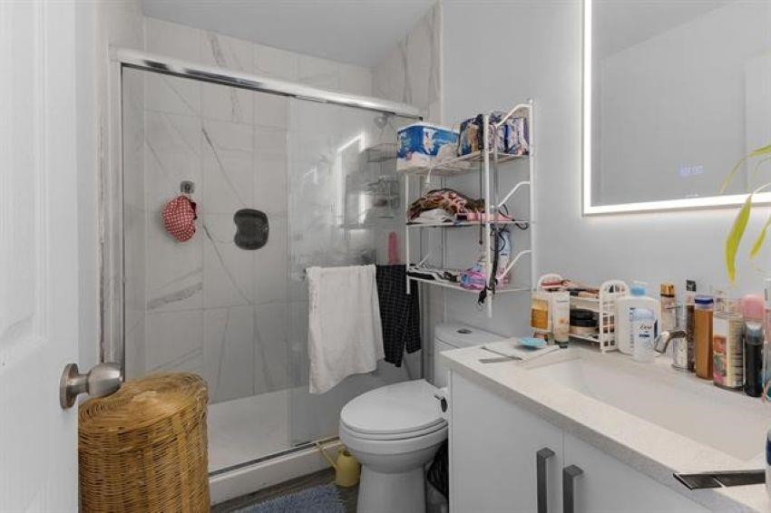 









7008


129a

Street,
Surrey,




BC
V3W 7B2

