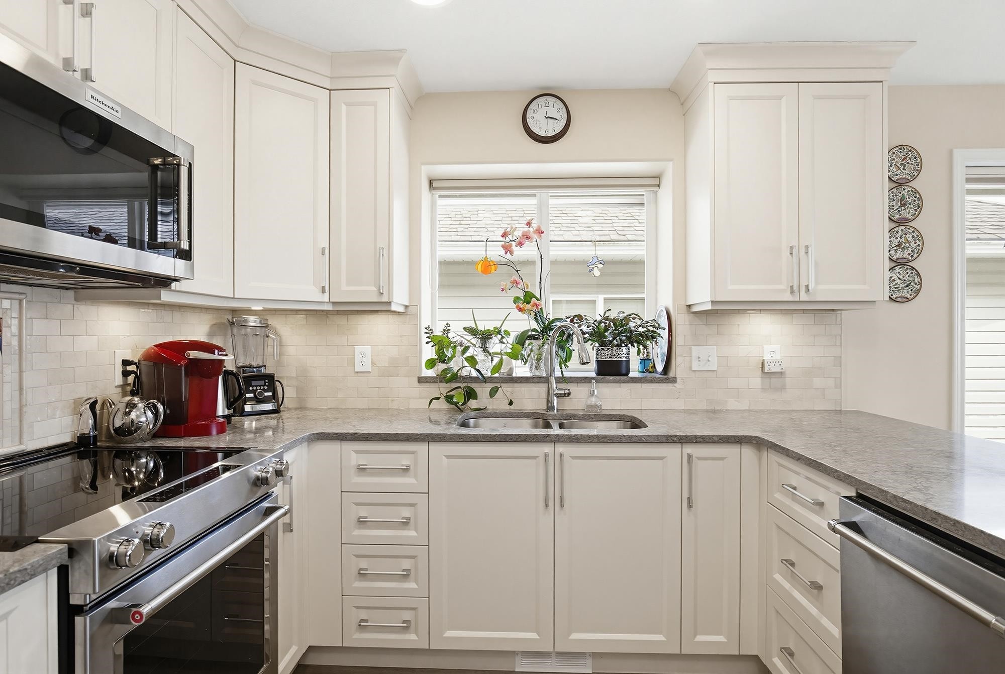 









33772


Grewall

Crescent,
Mission,




BC
V2V 7B7

