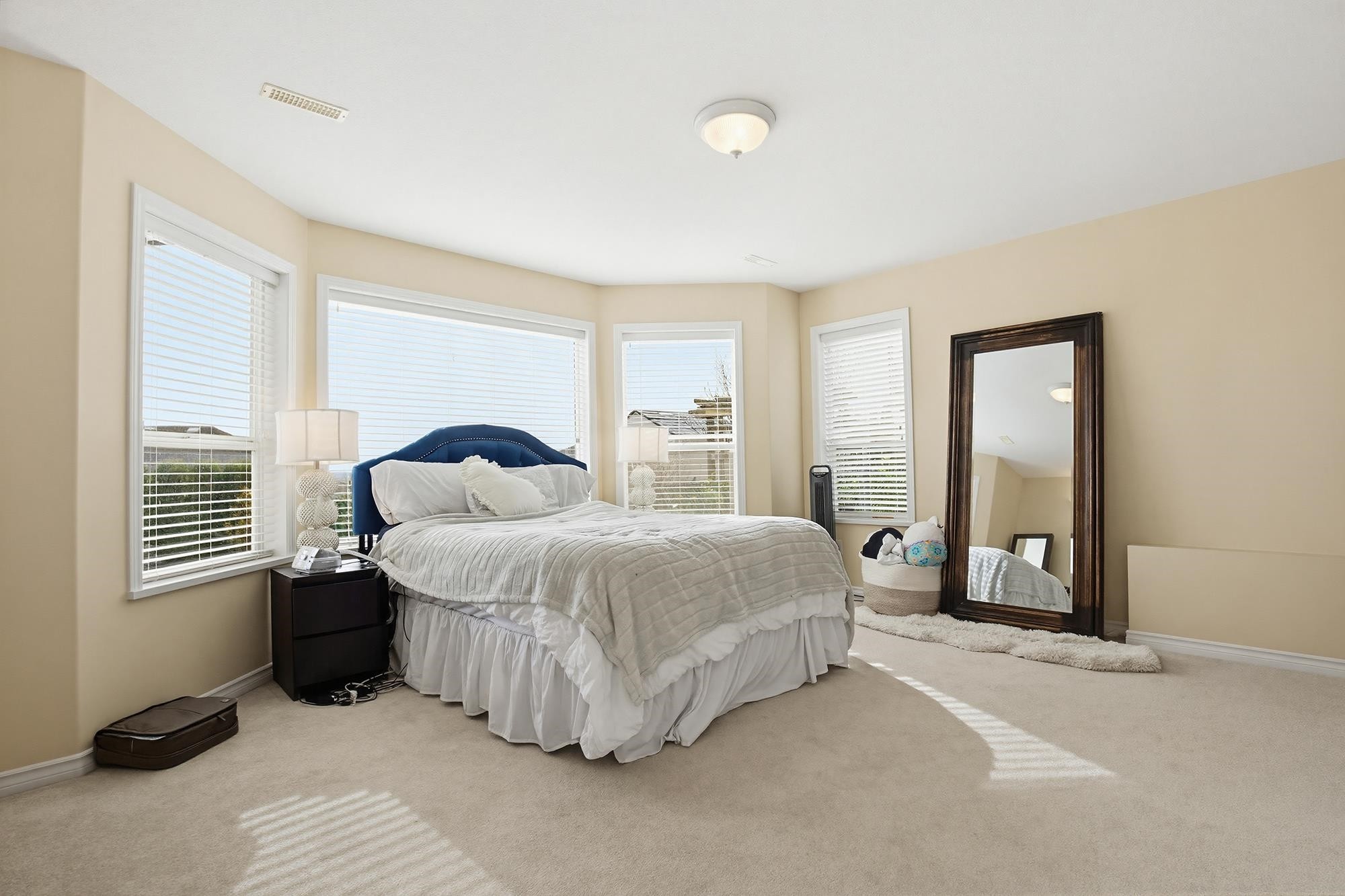 









33772


Grewall

Crescent,
Mission,




BC
V2V 7B7

