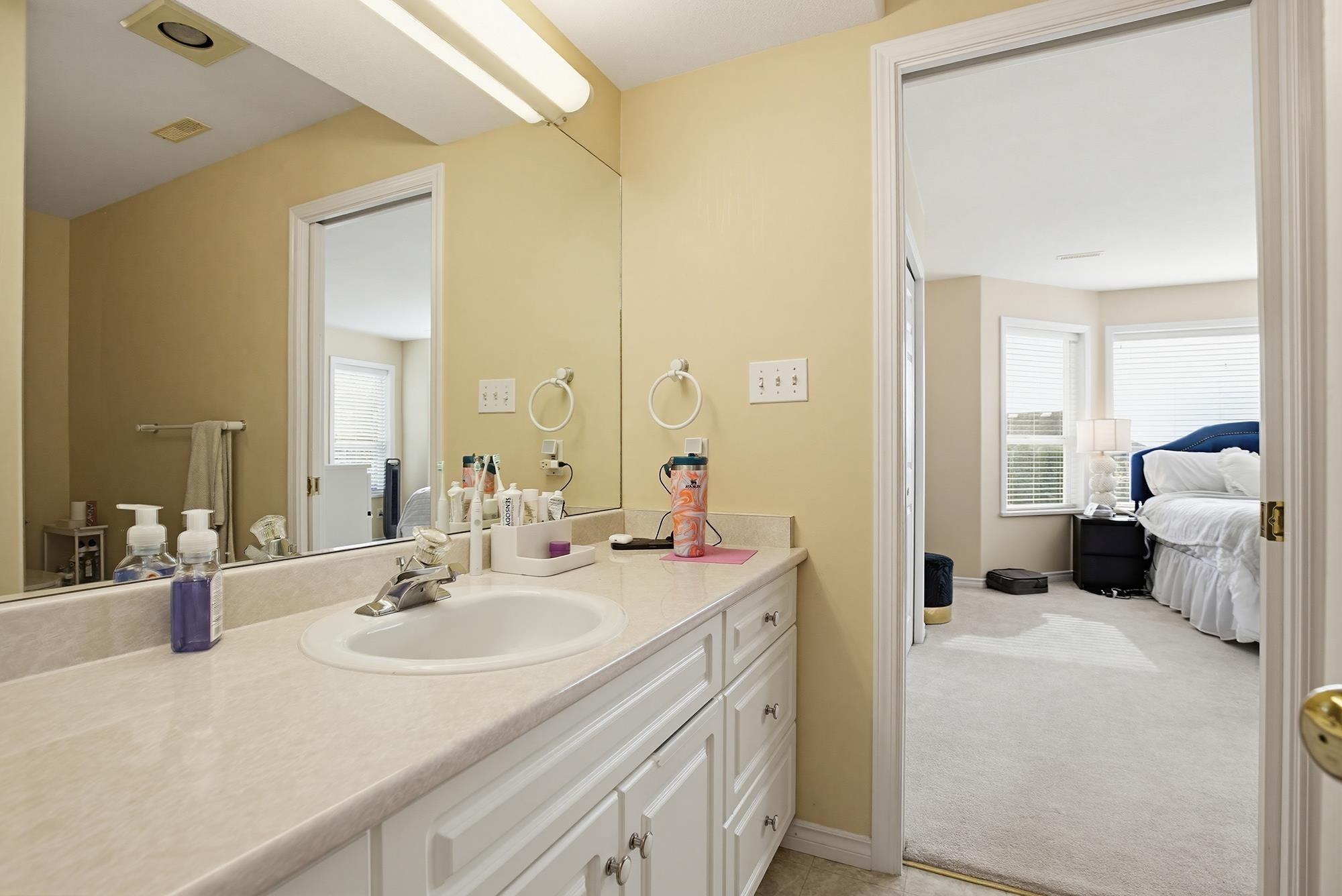 









33772


Grewall

Crescent,
Mission,




BC
V2V 7B7

