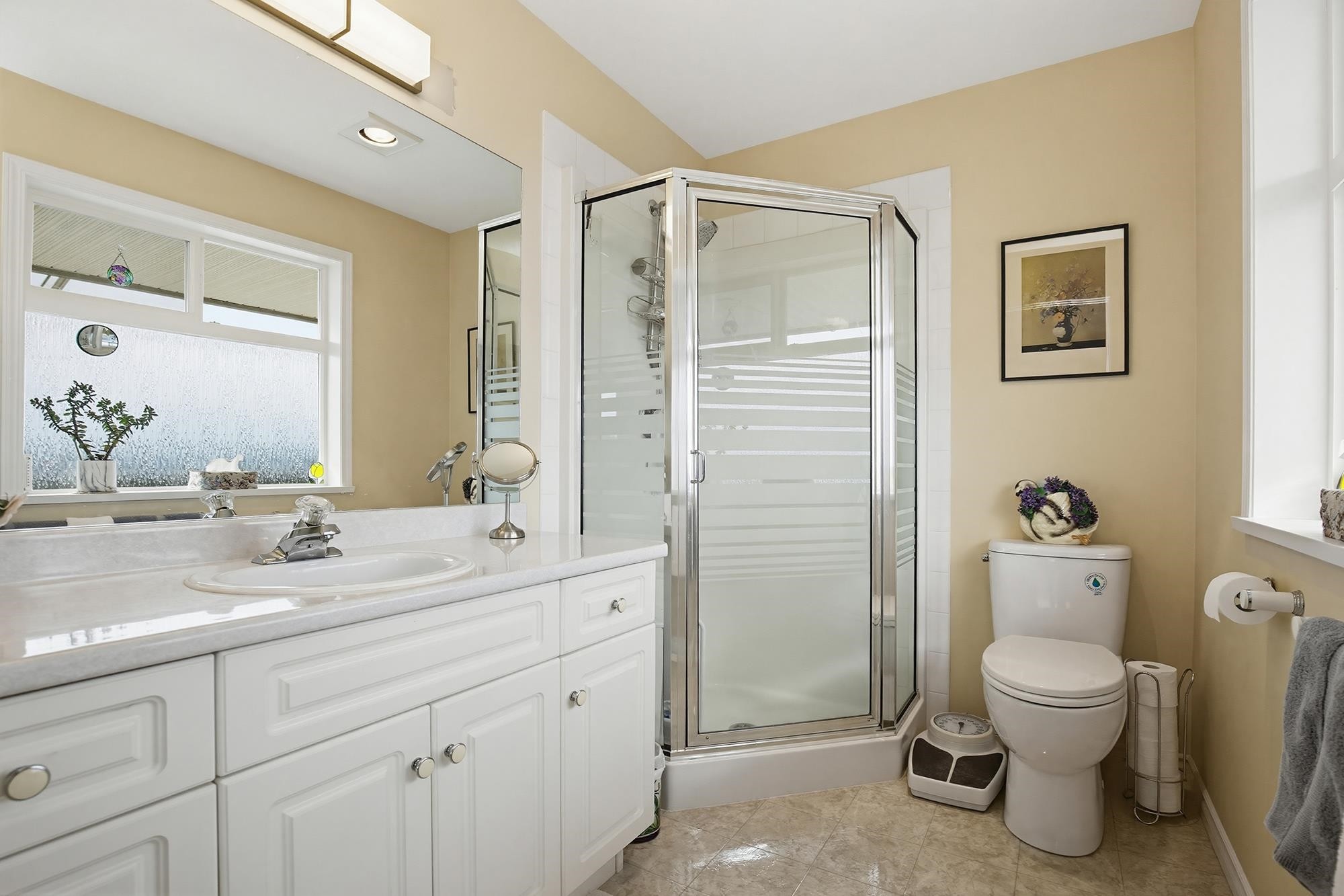 









33772


Grewall

Crescent,
Mission,




BC
V2V 7B7

