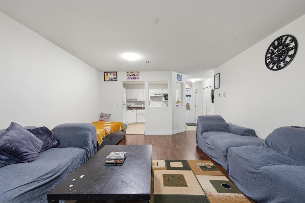 









2435


Center

Street, 107,
Abbotsford,




BC
V2T 2N4

