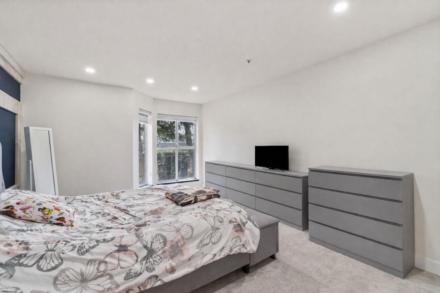 









7435


121a

Street, 114,
Surrey,




BC
V3W 0W8

