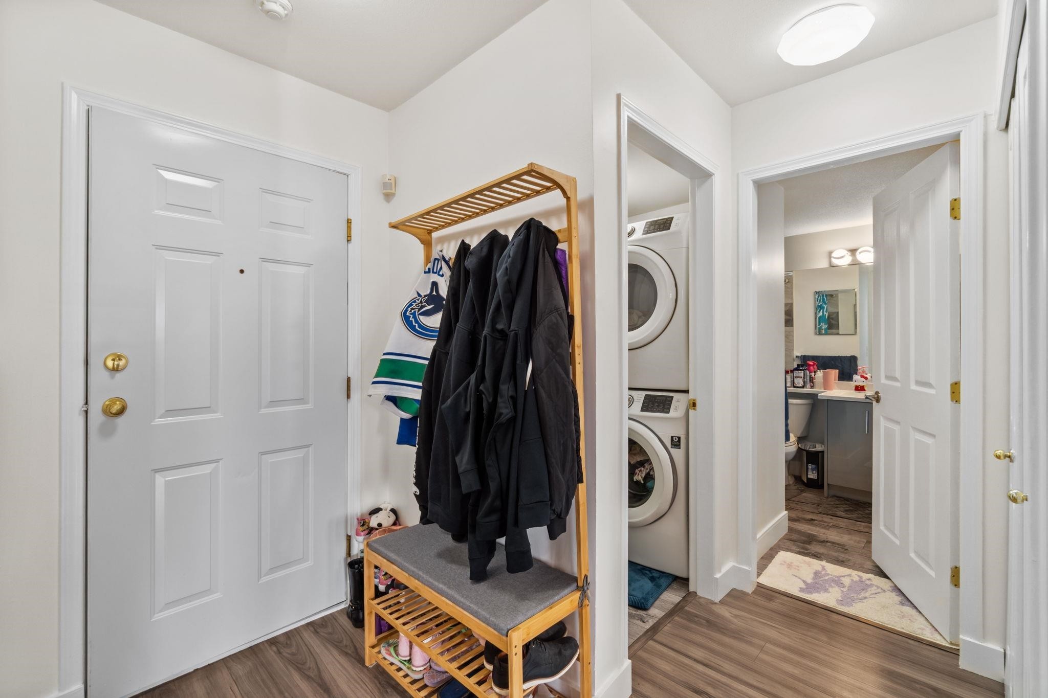









7435


121a

Street, 114,
Surrey,




BC
V3W 0W8

