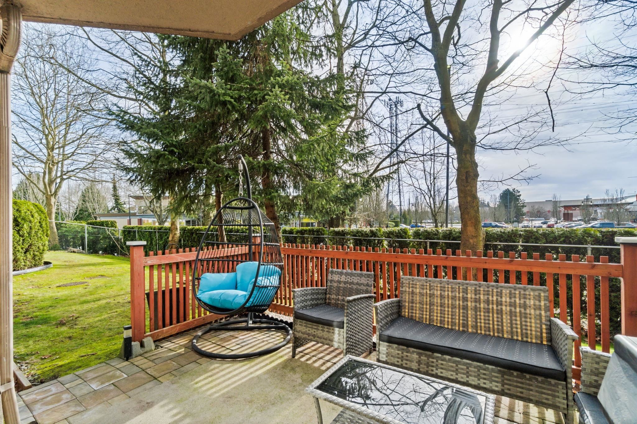 









7435


121a

Street, 114,
Surrey,




BC
V3W 0W8


