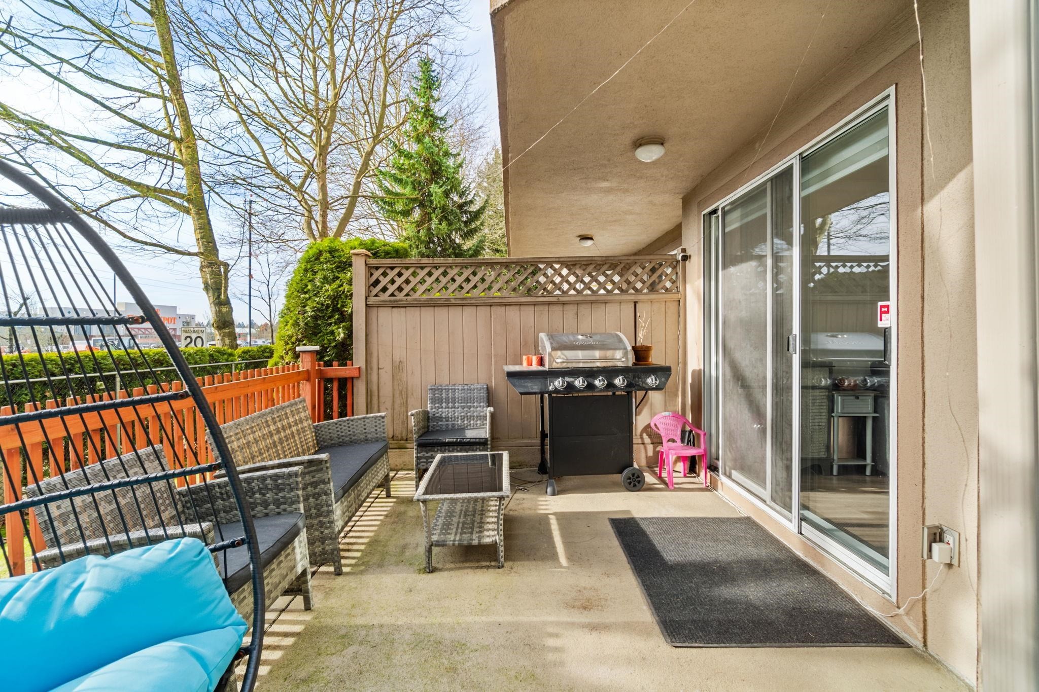 









7435


121a

Street, 114,
Surrey,




BC
V3W 0W8

