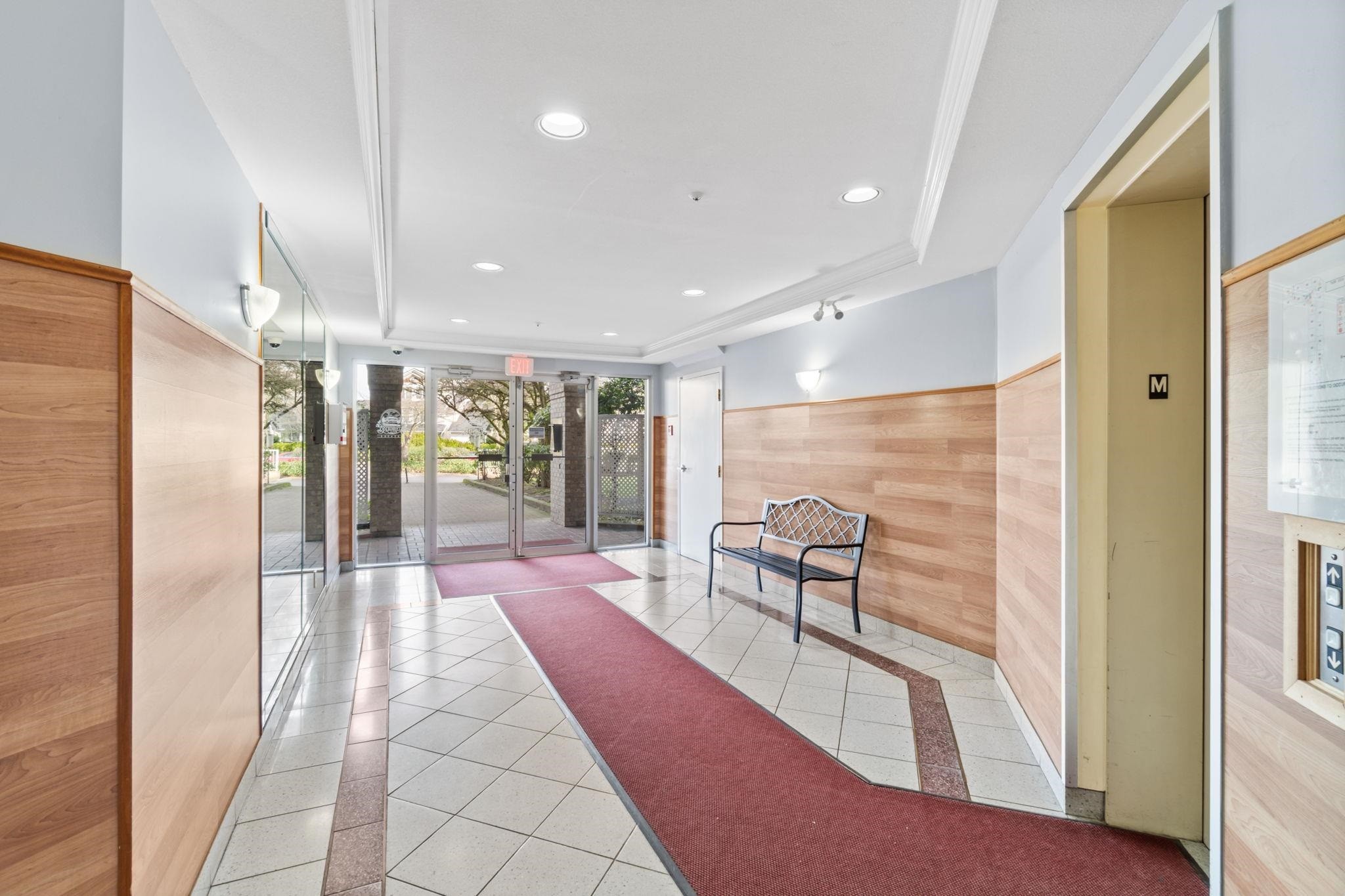 









7435


121a

Street, 114,
Surrey,




BC
V3W 0W8

