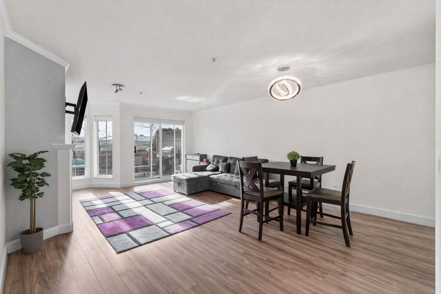 









7435


121a

Street, 114,
Surrey,




BC
V3W 0W8

