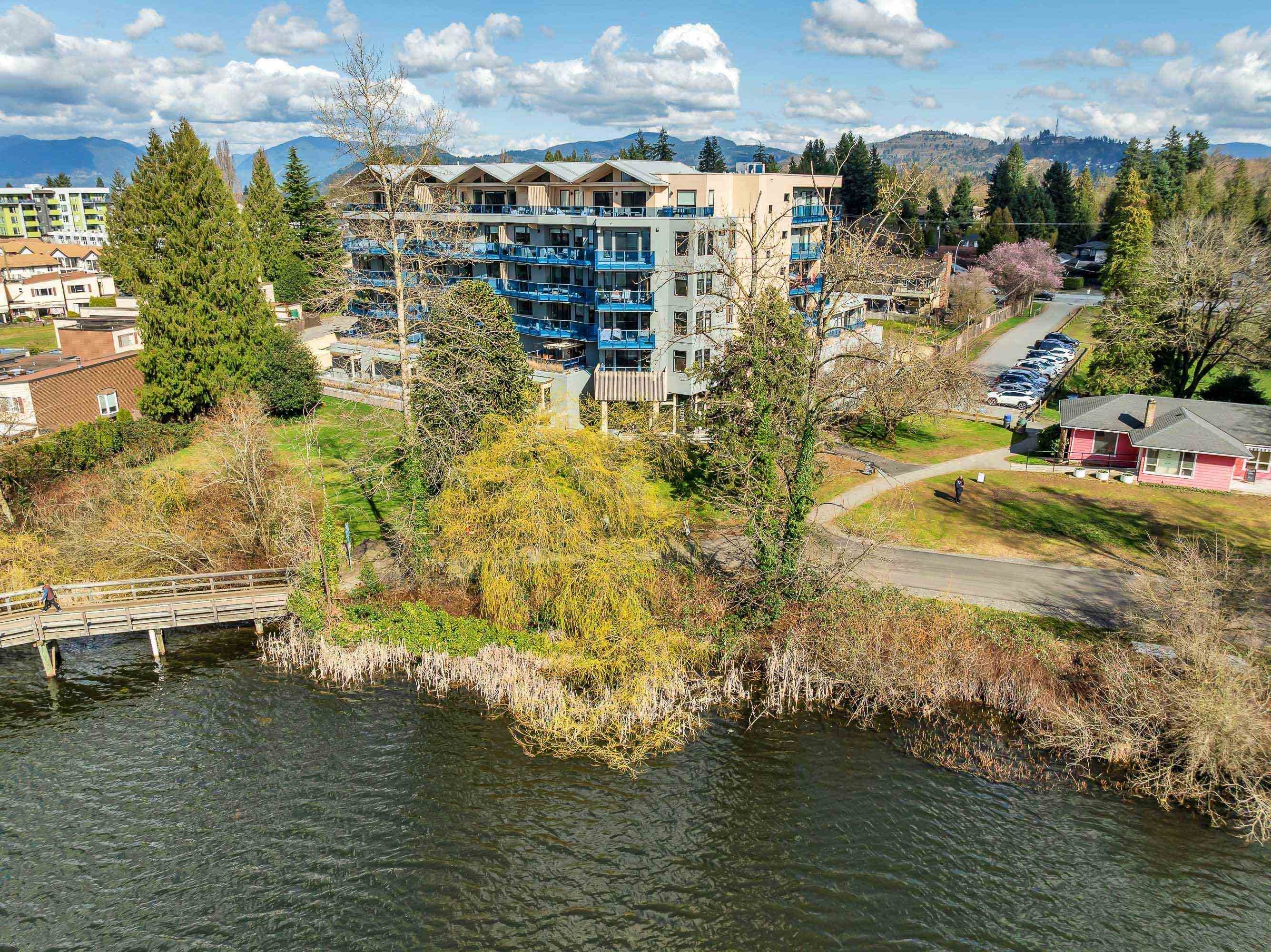 









33160


Plaxton

Crescent, 6,
Abbotsford,




BC
V2S 0N6

