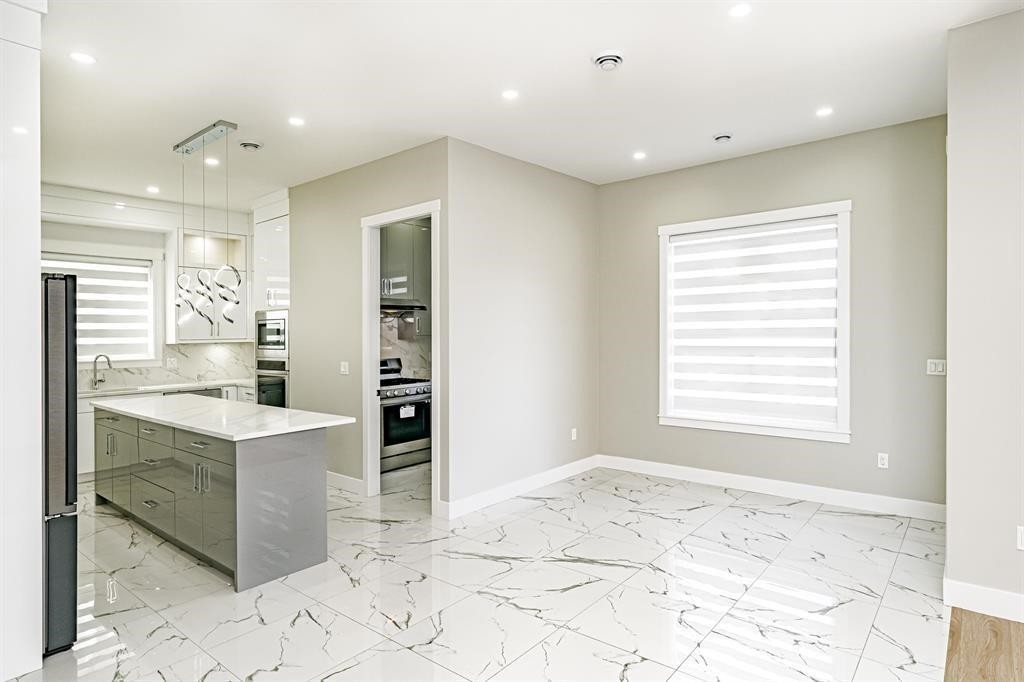 









14711


62a

Avenue,
Surrey,




BC
V3S 3T1

