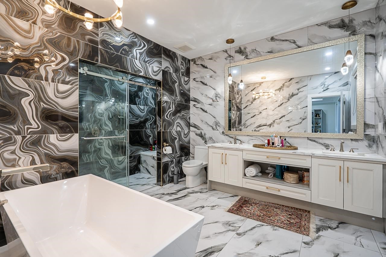 









13110


57

Avenue,
Surrey,




BC
V3X 2Z3

