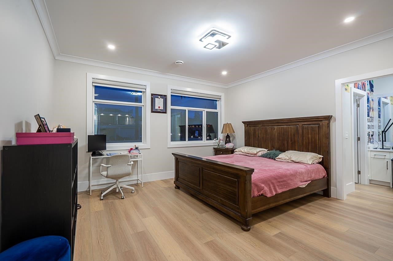 









13110


57

Avenue,
Surrey,




BC
V3X 2Z3

