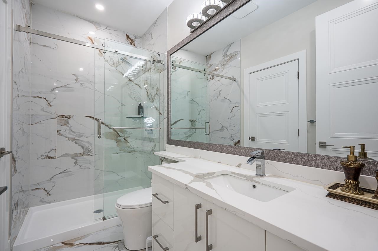 









13110


57

Avenue,
Surrey,




BC
V3X 2Z3

