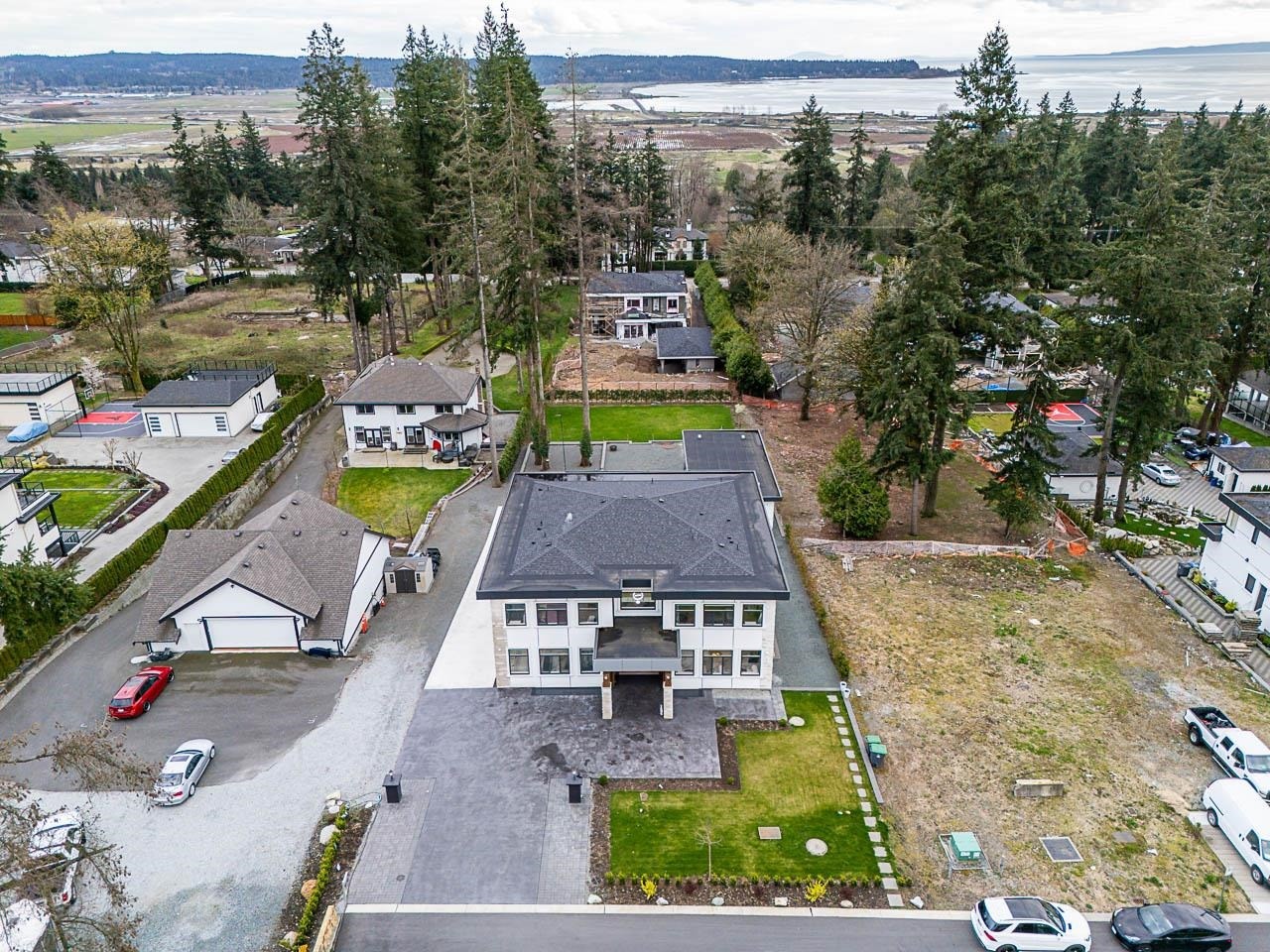 









13110


57

Avenue,
Surrey,




BC
V3X 2Z3

