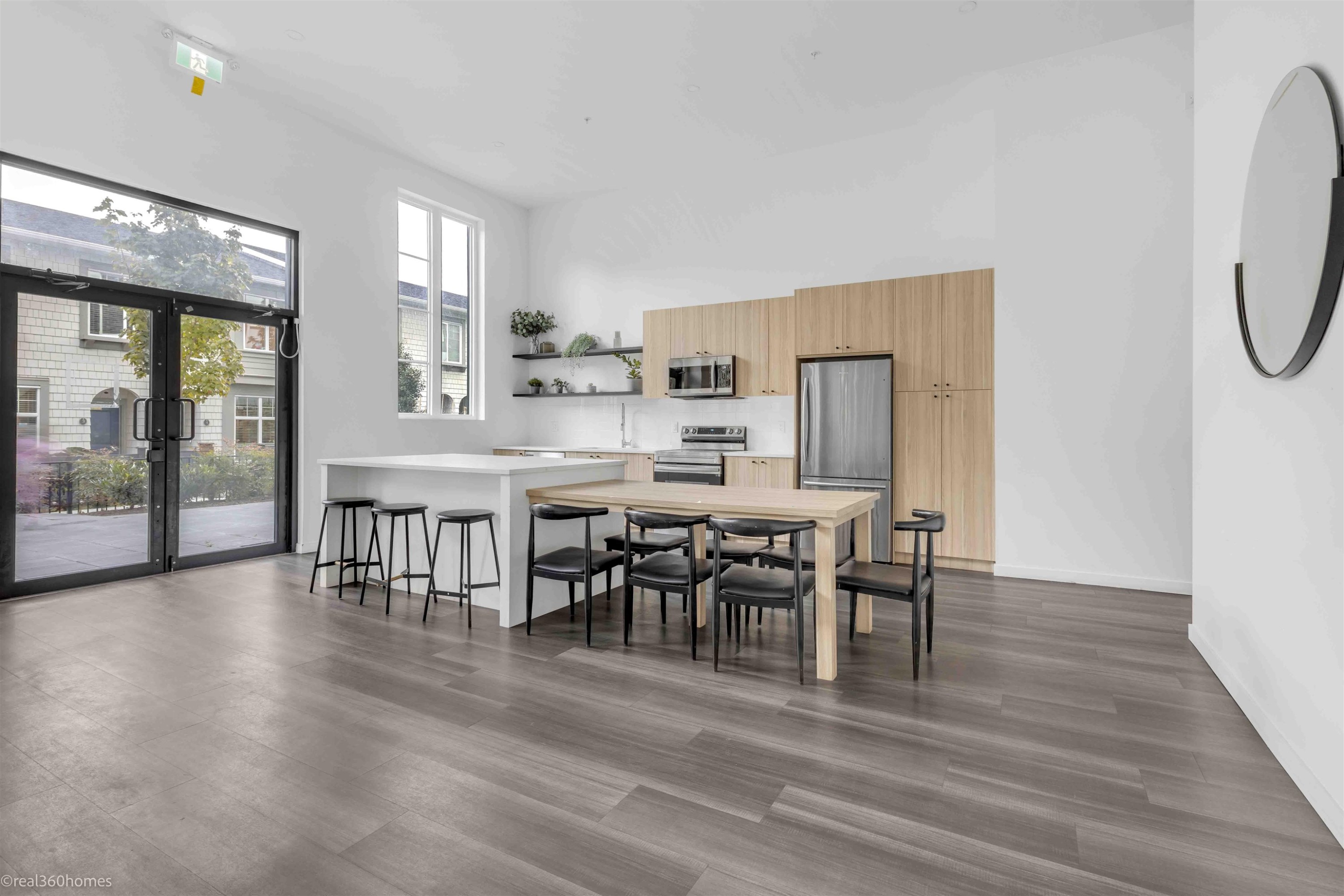 









13623


81a

Avenue, 313,
Surrey,




BC
V3W 3N7

