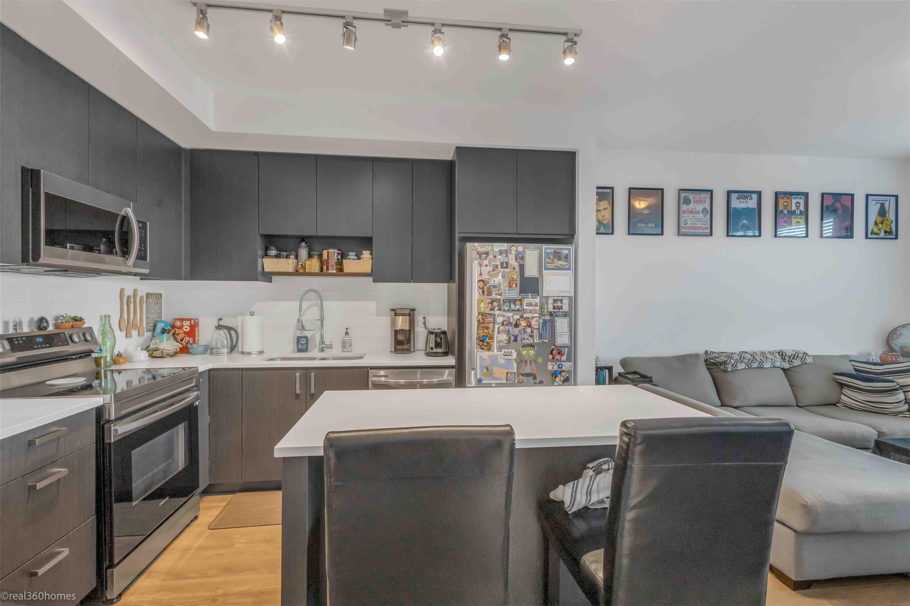 









13623


81a

Avenue, 313,
Surrey,




BC
V3W 3N7

