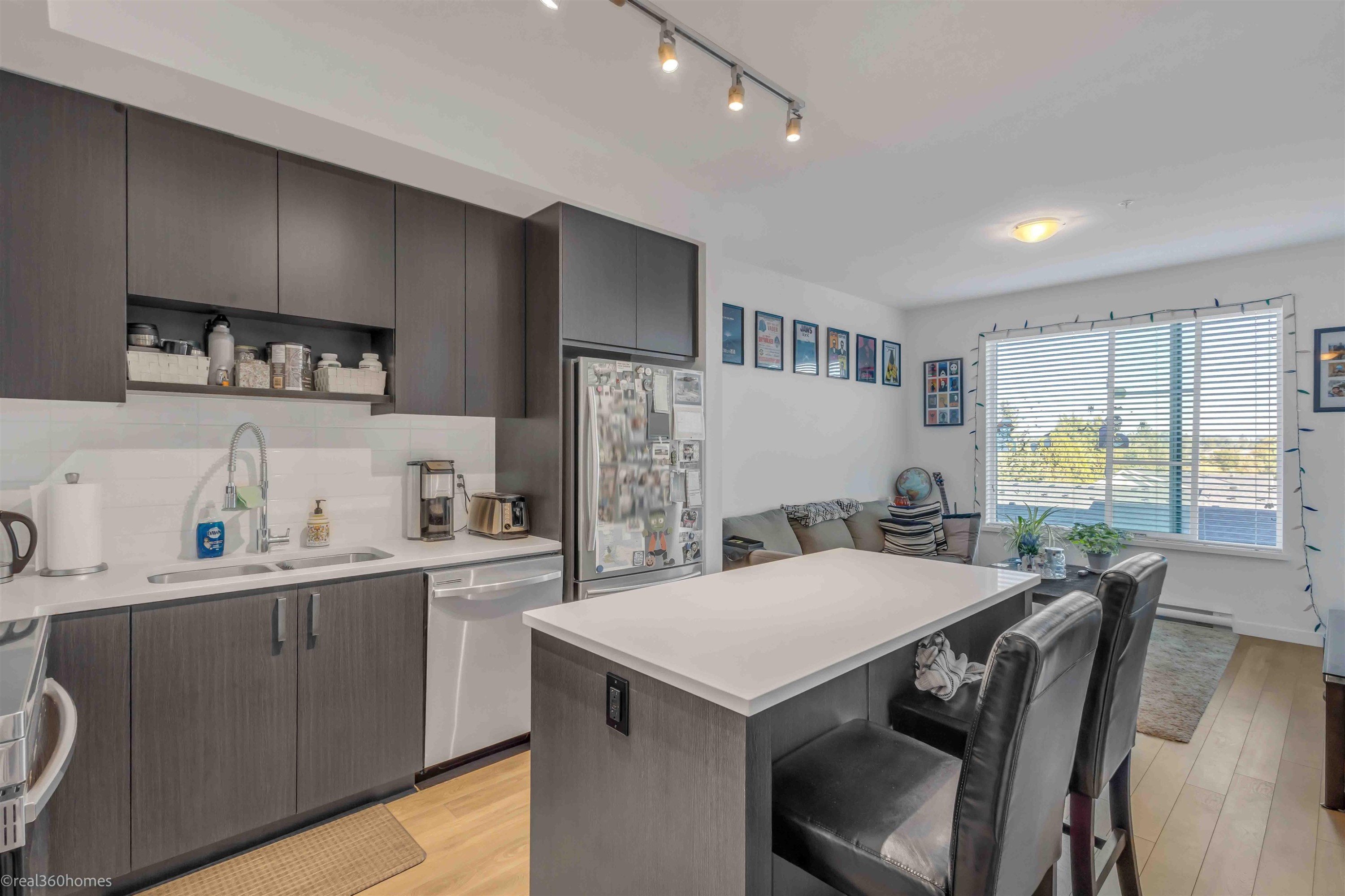 









13623


81a

Avenue, 313,
Surrey,




BC
V3W 3N7

