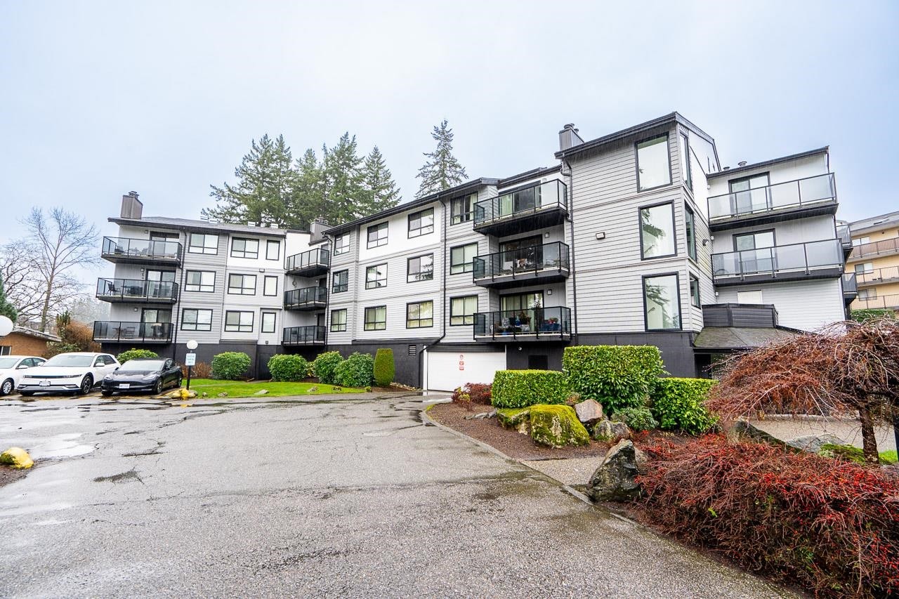 









32124


Tims

Avenue, 107,
Abbotsford,




BC
V2T 2H4

