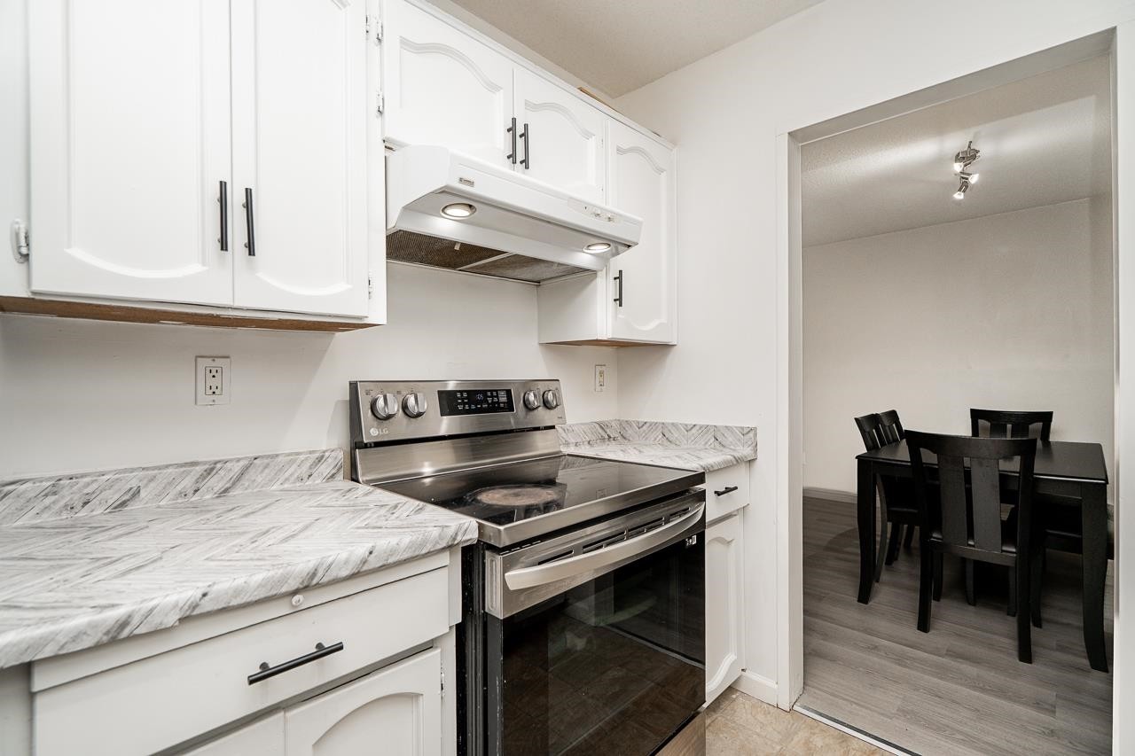









32124


Tims

Avenue, 107,
Abbotsford,




BC
V2T 2H4

