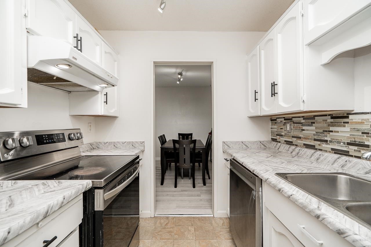 









32124


Tims

Avenue, 107,
Abbotsford,




BC
V2T 2H4

