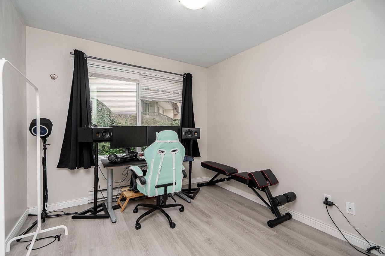 









32124


Tims

Avenue, 107,
Abbotsford,




BC
V2T 2H4

