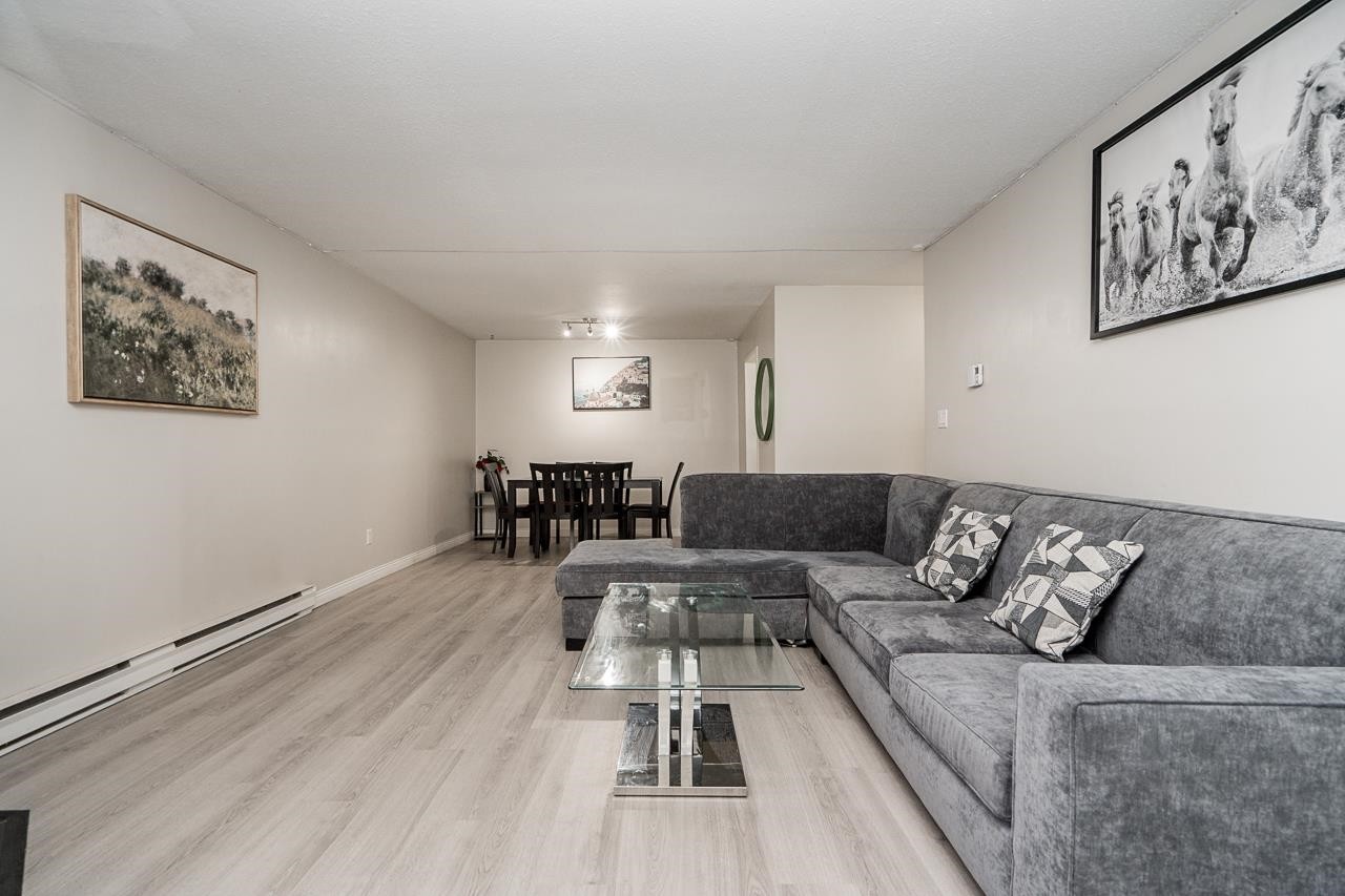 









32124


Tims

Avenue, 107,
Abbotsford,




BC
V2T 2H4

