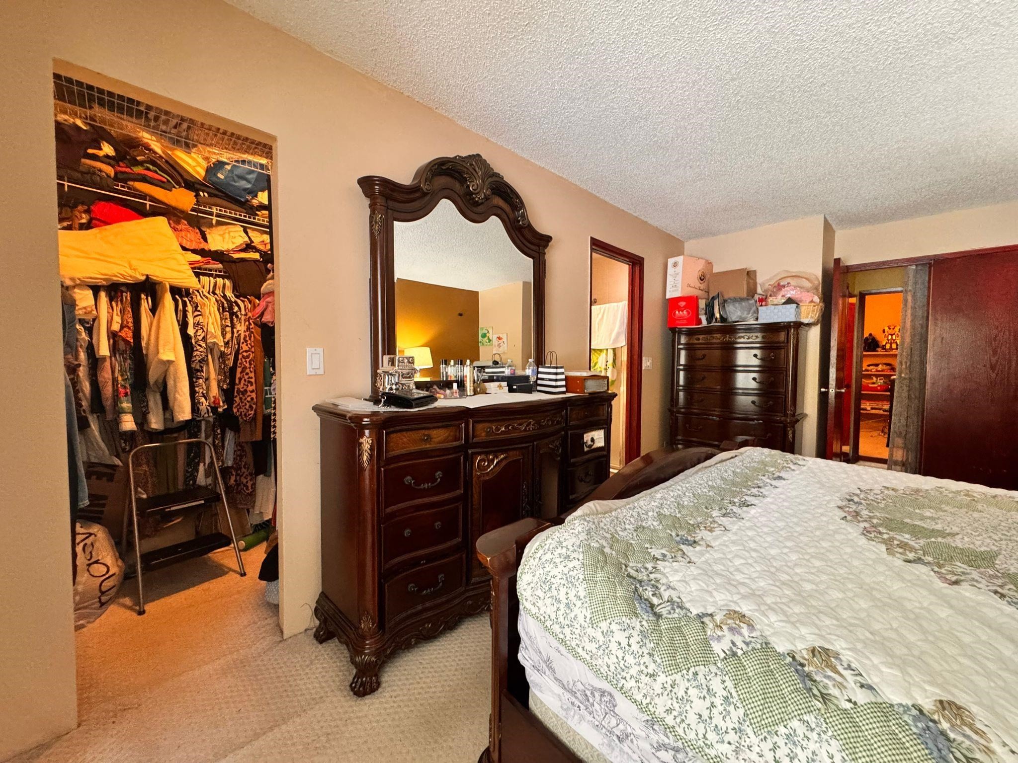 









11101


Canyon

Crescent,
Delta,




BC
V4E 2R6

