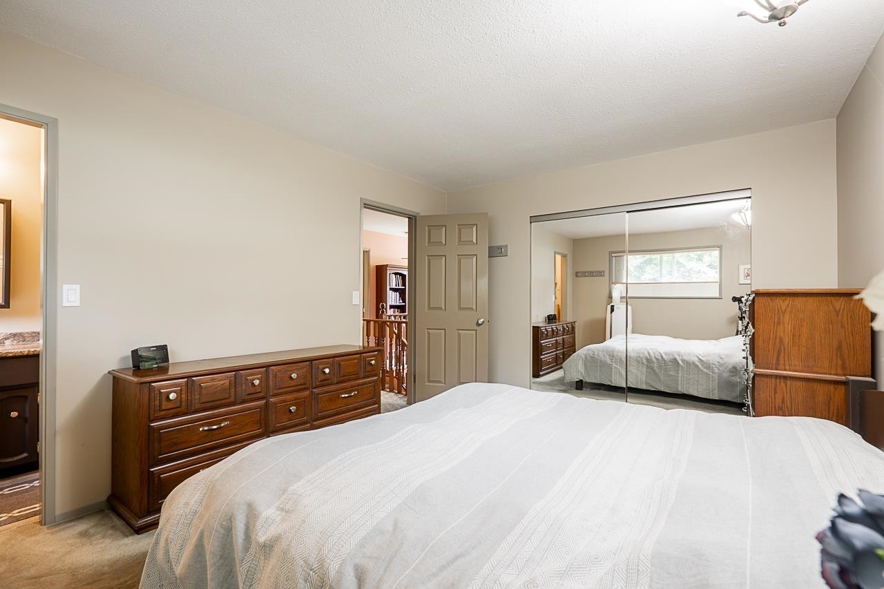 









17895


96

Avenue,
Surrey,




BC
V4N 4A9

