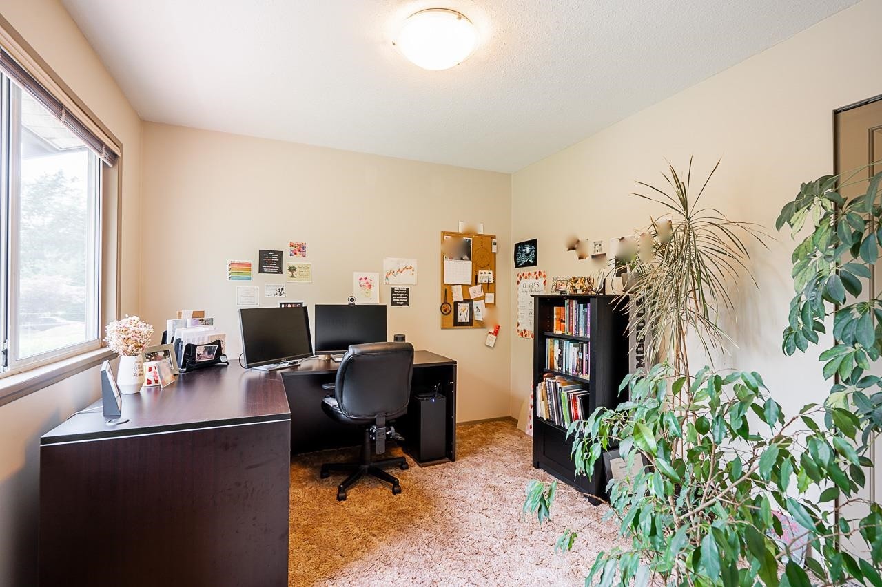









17895


96

Avenue,
Surrey,




BC
V4N 4A9

