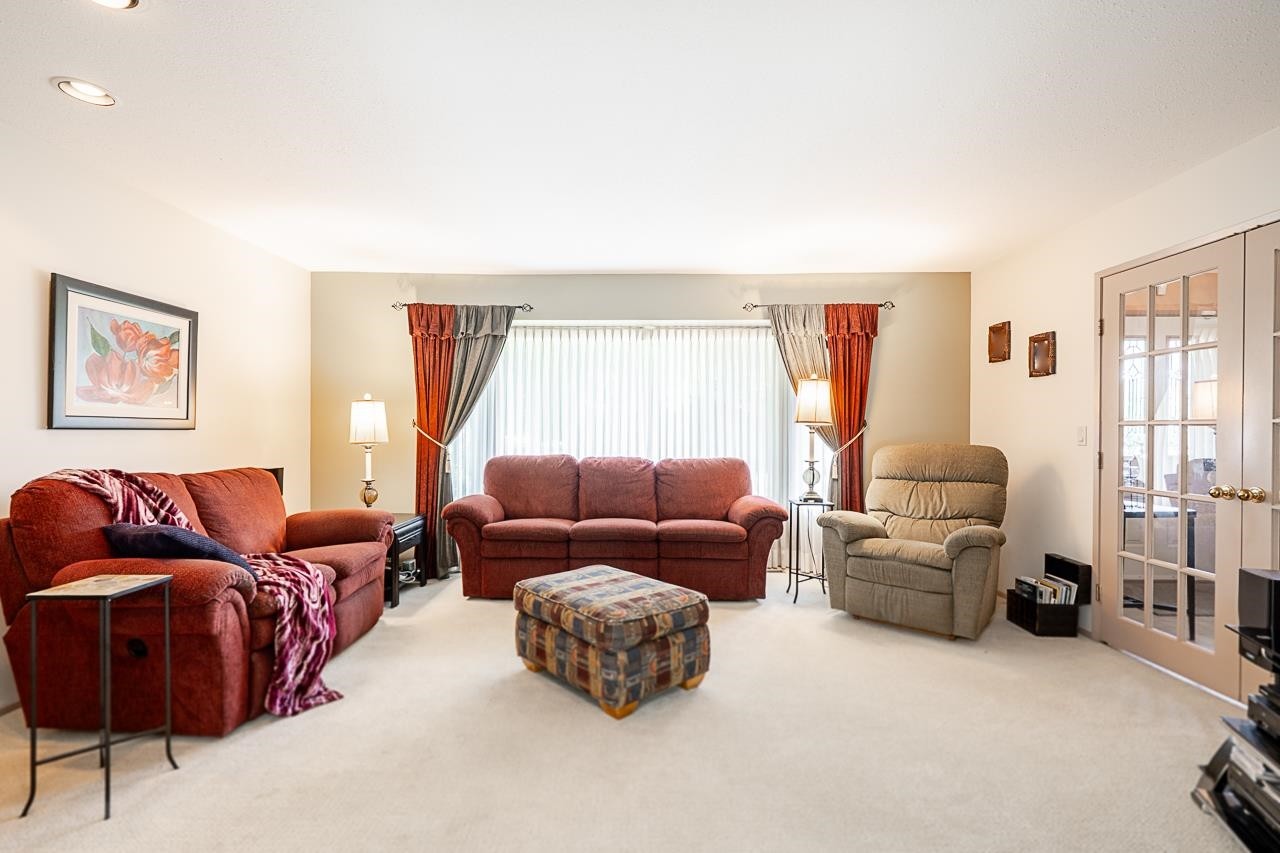 









17895


96

Avenue,
Surrey,




BC
V4N 4A9

