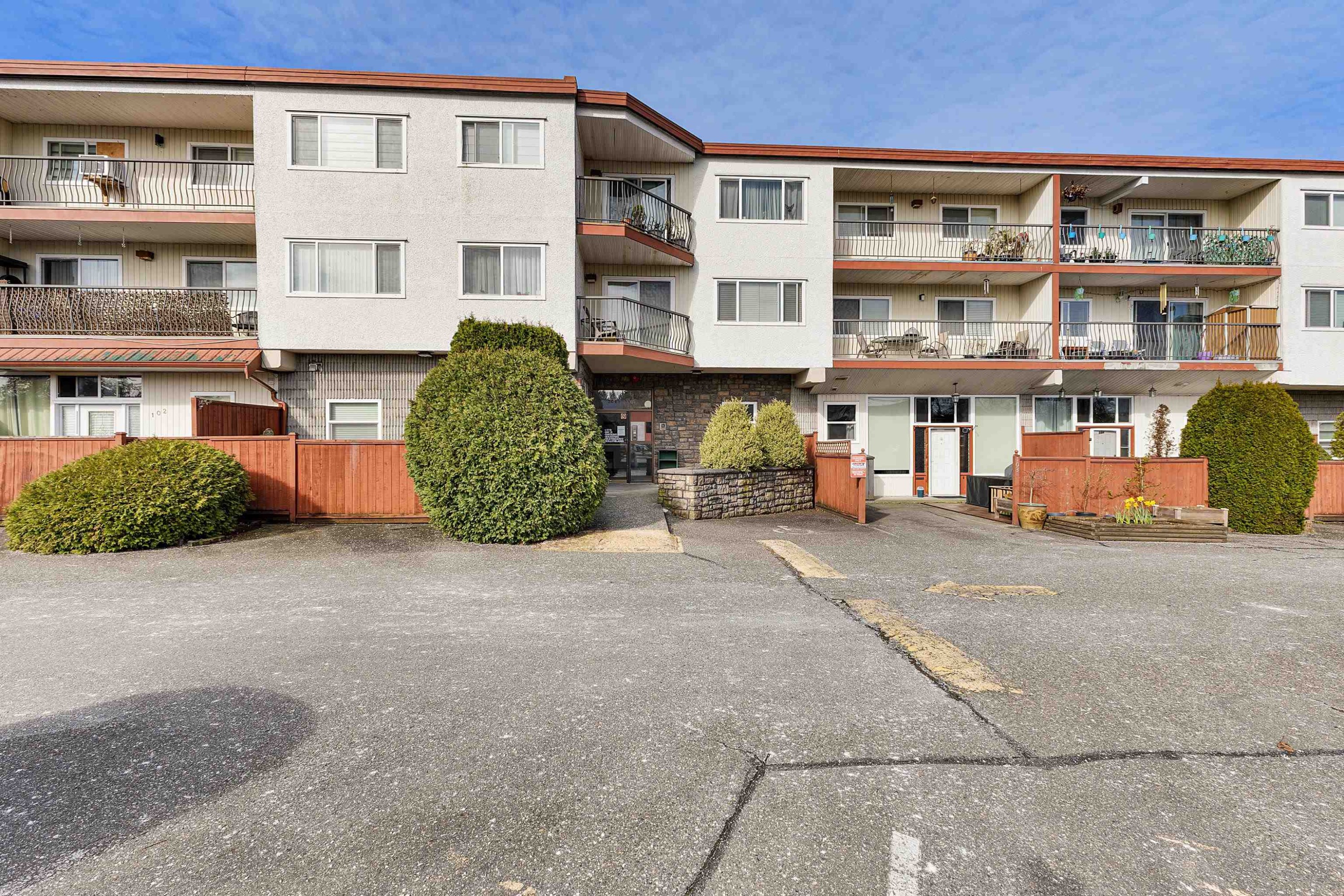 









3043


270

Street, 205,
Langley,




BC
V4W 3M2

