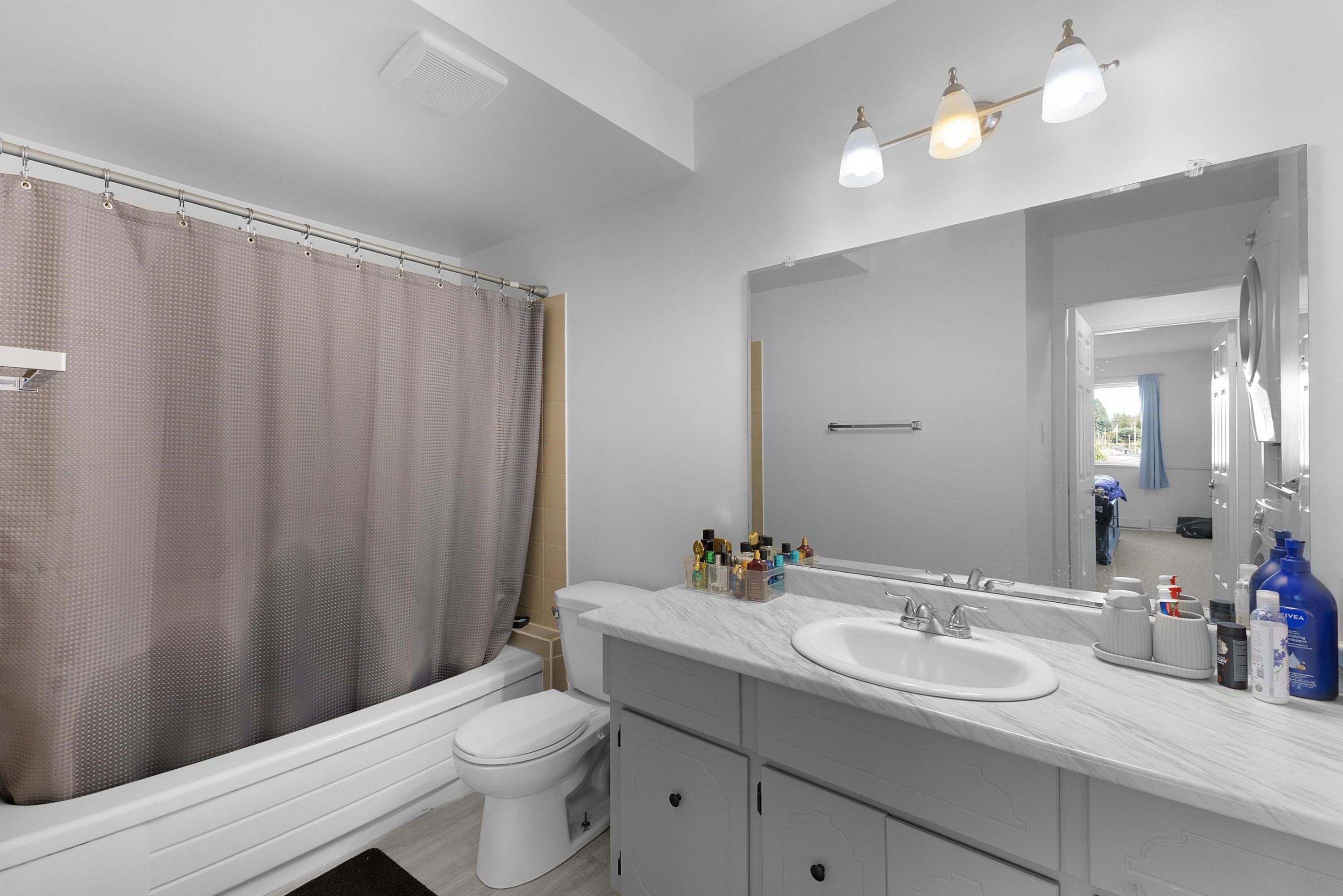 









3043


270

Street, 205,
Langley,




BC
V4W 3M2

