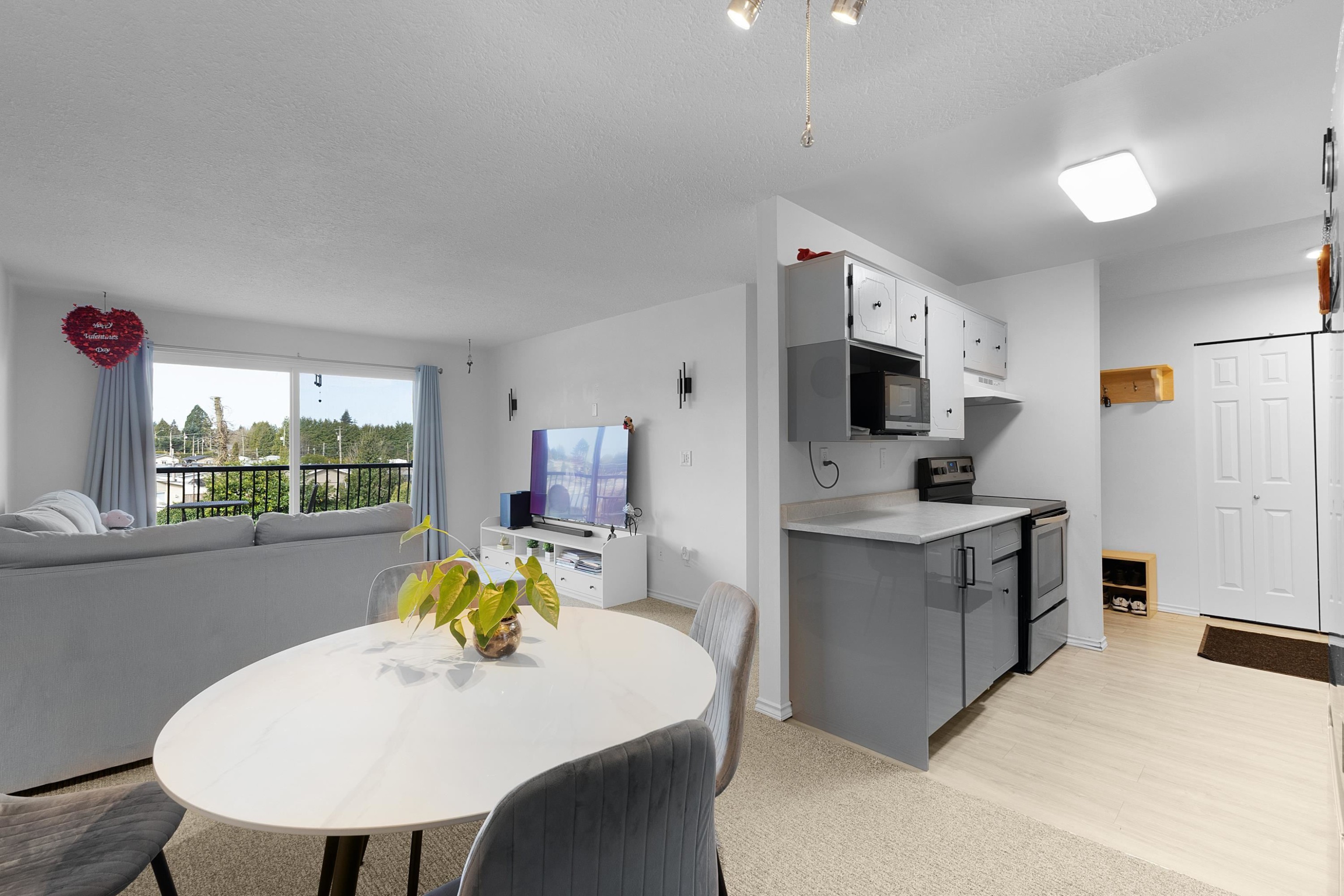 









3043


270

Street, 205,
Langley,




BC
V4W 3M2

