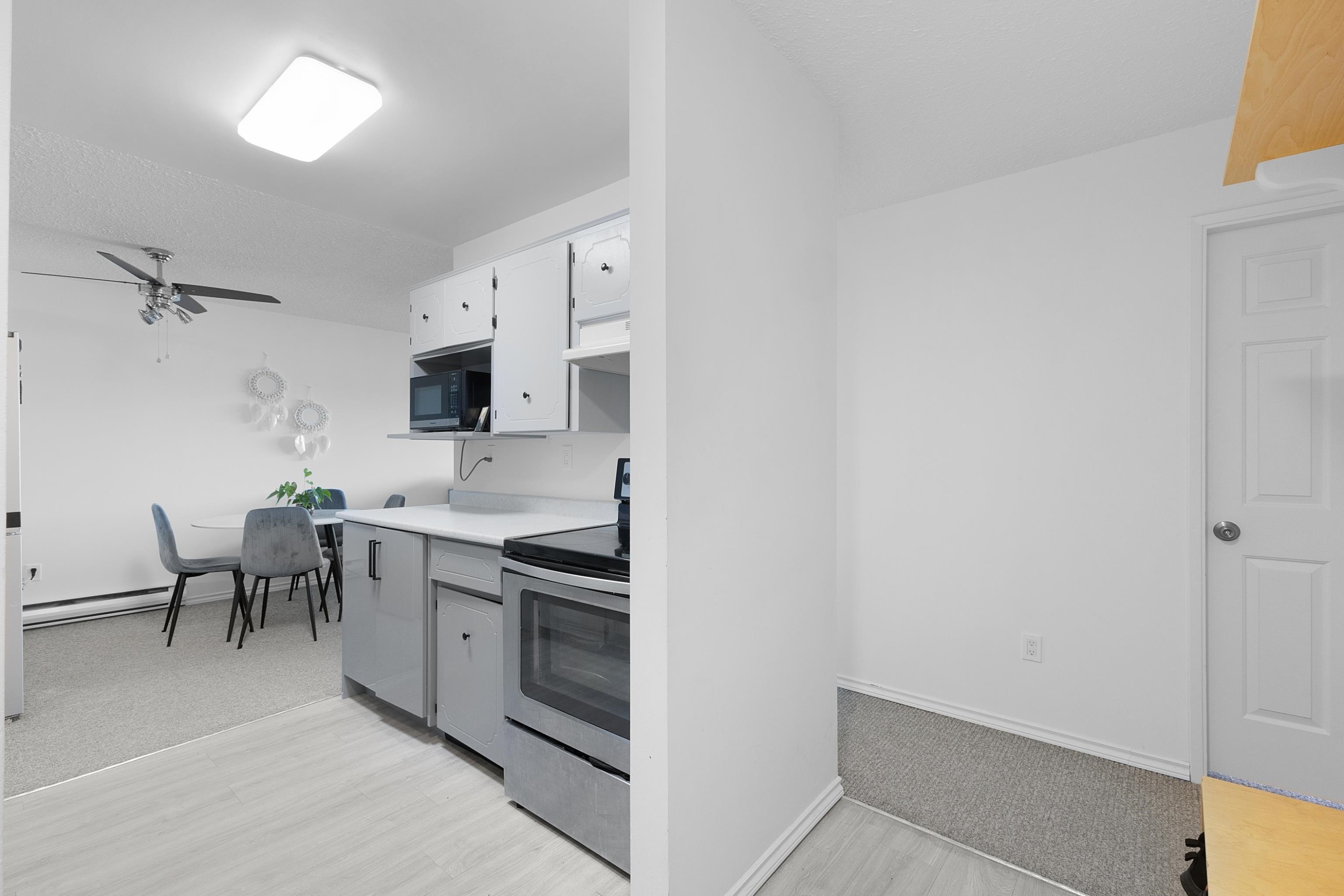 









3043


270

Street, 205,
Langley,




BC
V4W 3M2

