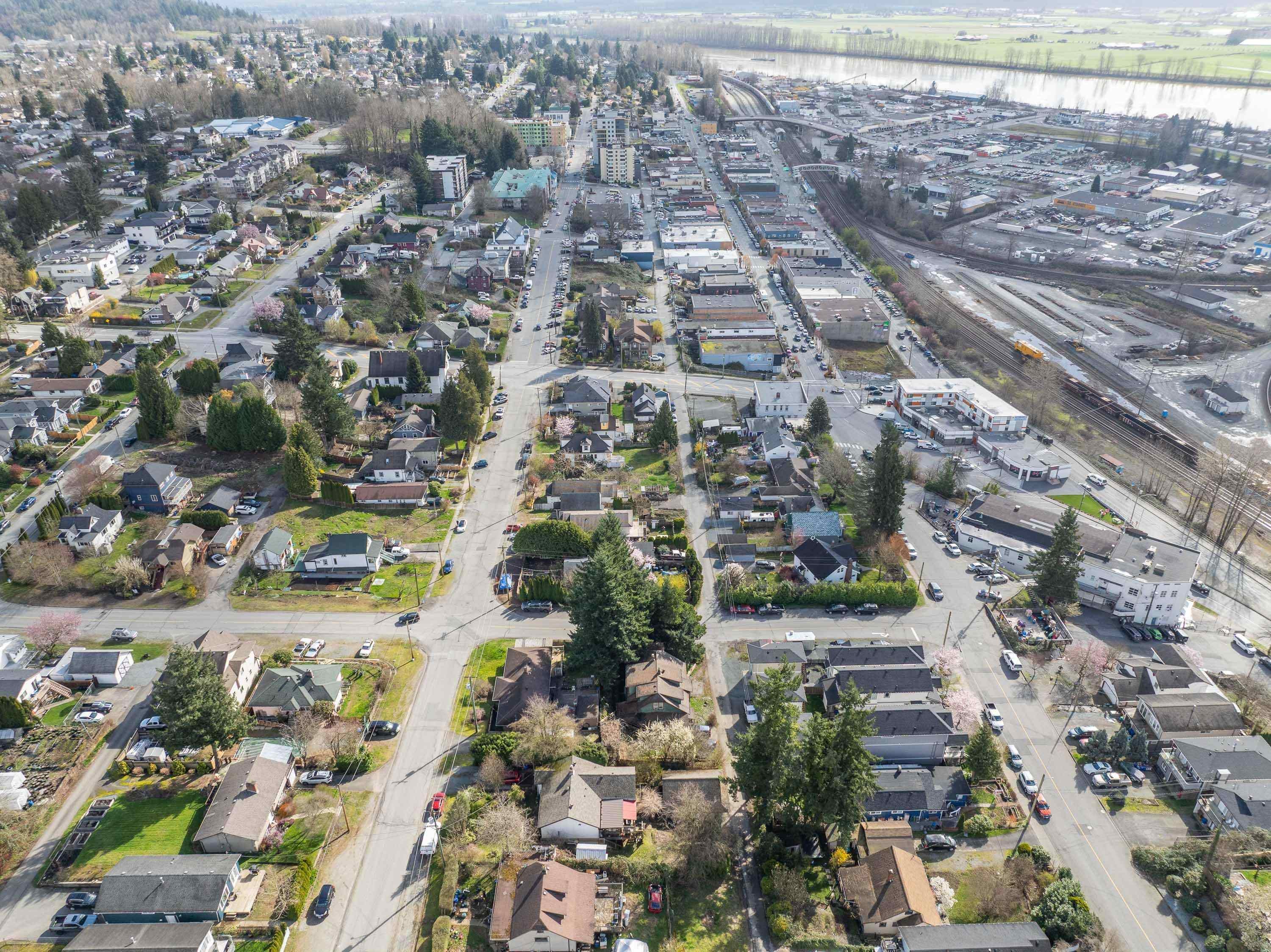 









32972


2

Avenue,
Mission,







BC
V2V 1J5

