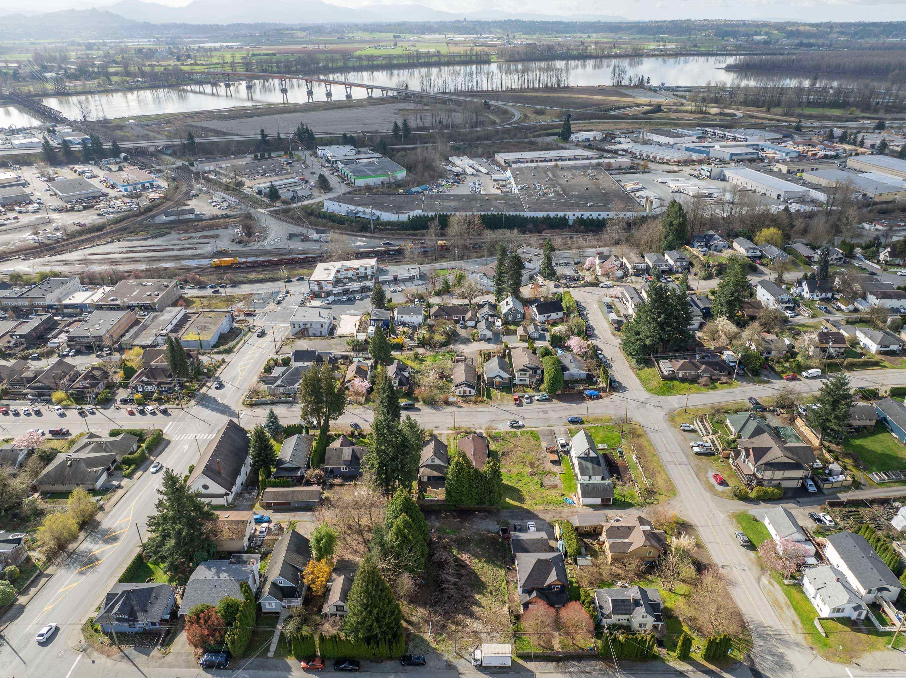 









32972


2

Avenue,
Mission,







BC
V2V 1J5

