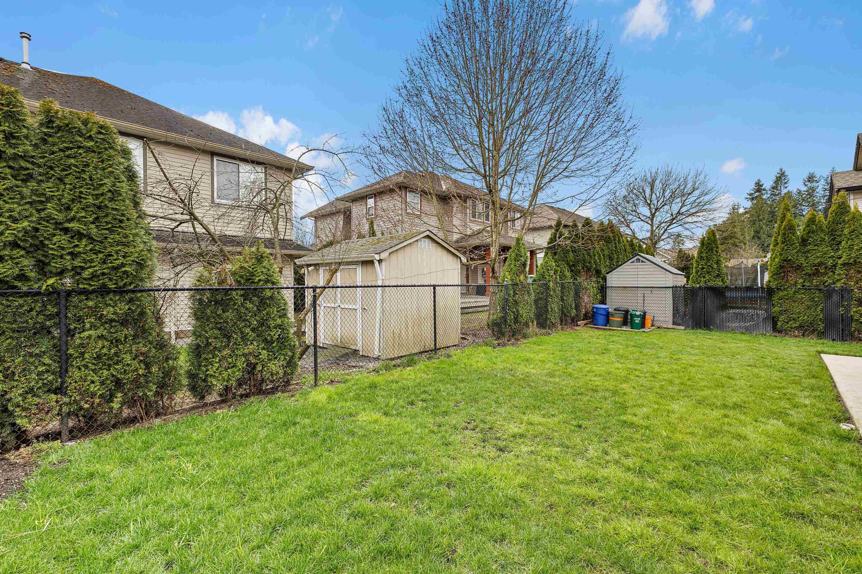 









32460


Mitchell

Avenue,
Mission,




BC
V4S 0B2

