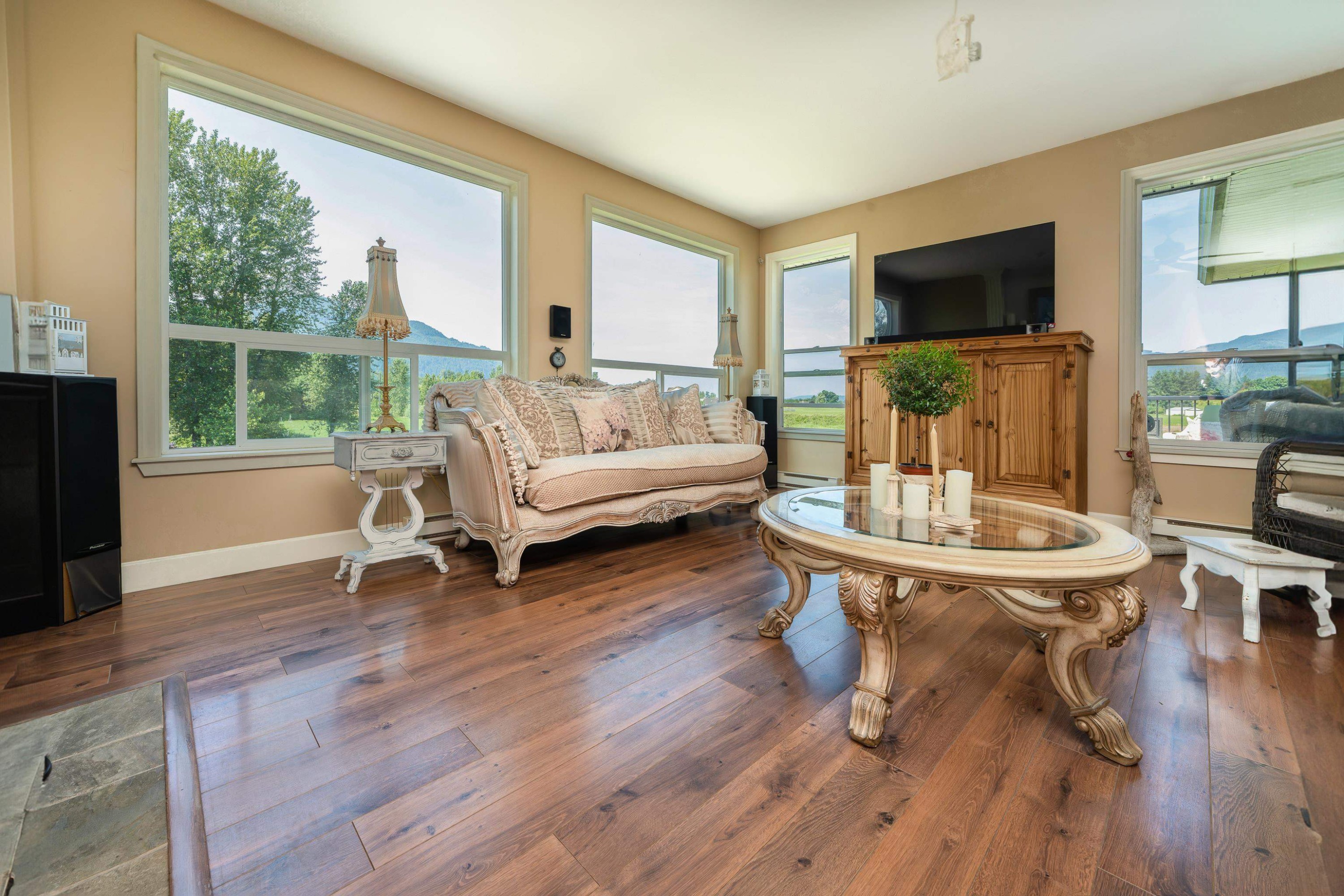 









41525


Bovington

Road,
Mission,




BC
V0M 1G0

