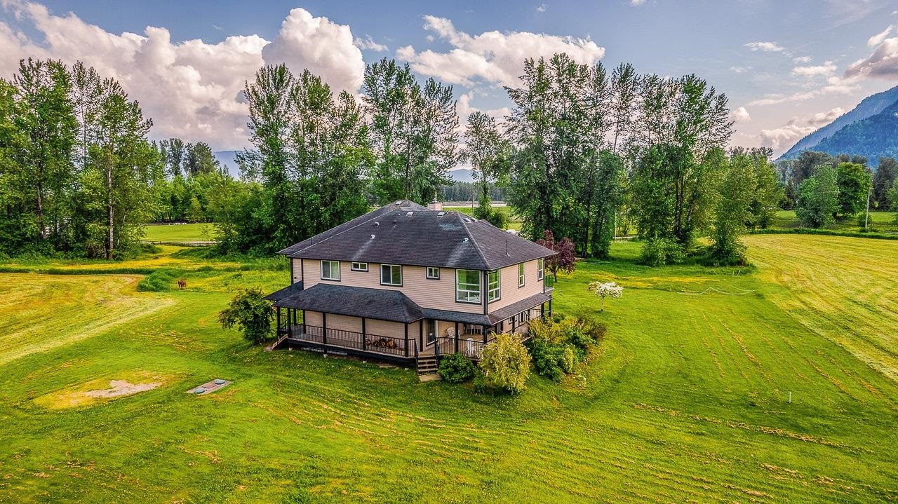 









41525


Bovington

Road,
Mission,




BC
V0M 1G0

