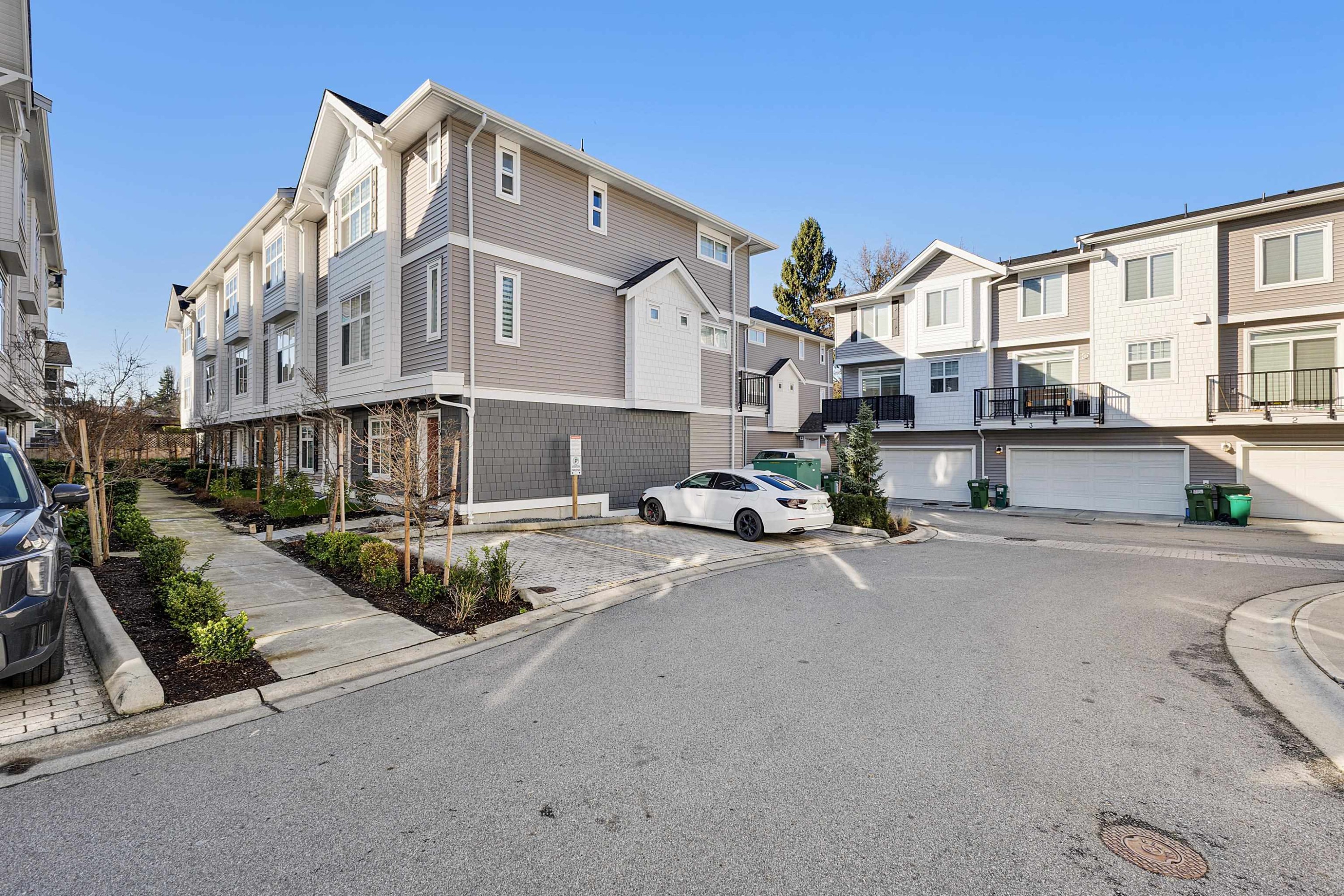









2033


Mckenzie

Road, 13,
Abbotsford,




BC
V2S 3Z6

