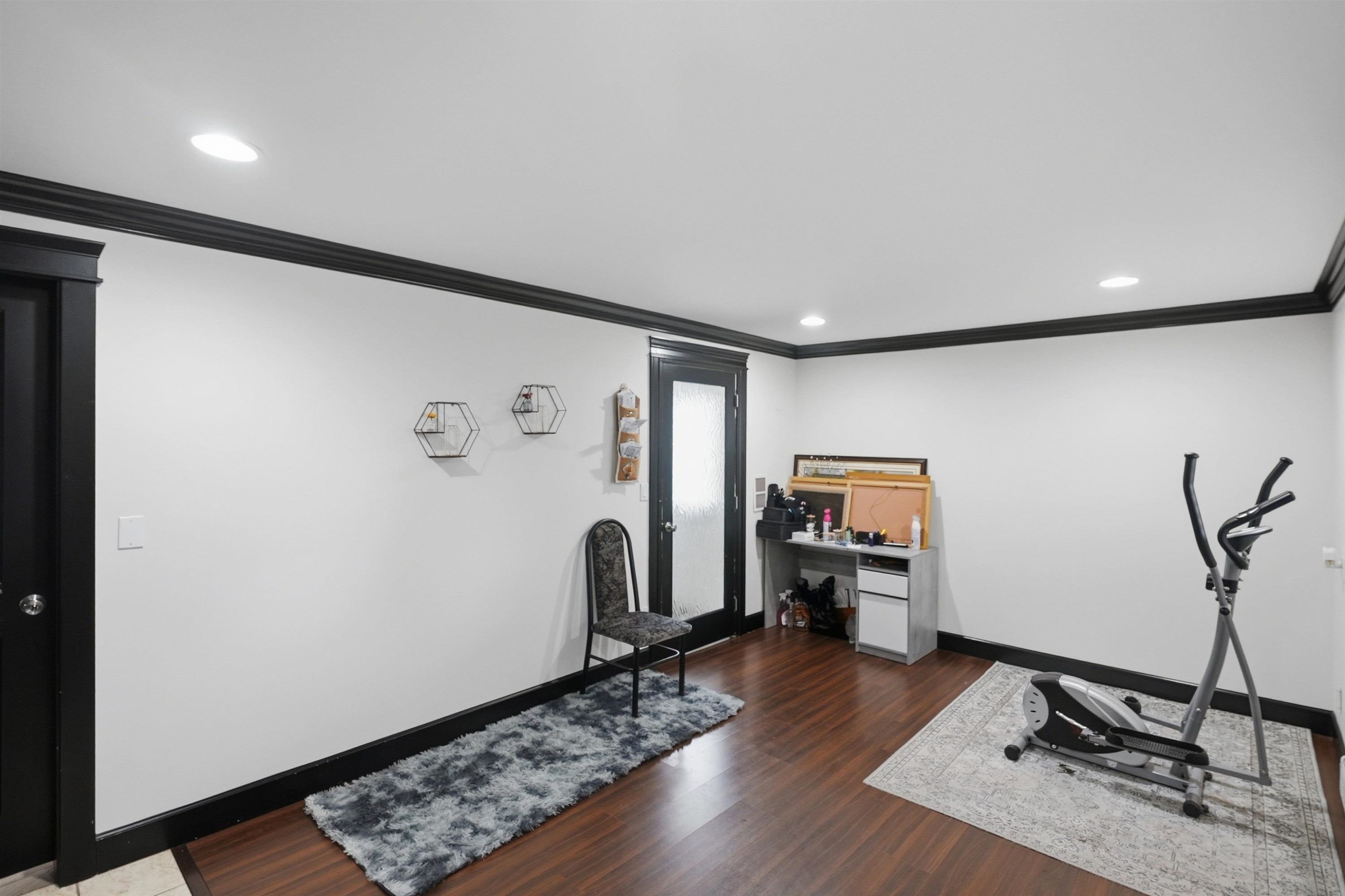 









8081


112

Street,
Delta,




BC
V4C 4W4


