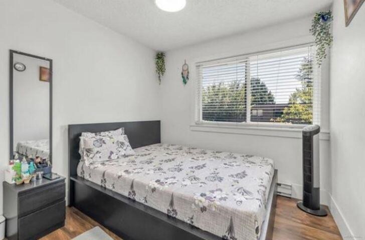 









9452


Prince Charles

Boulevard, 256,
Surrey,




BC
V3V 1S6

