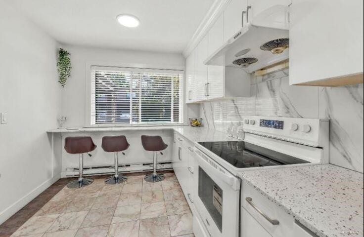 









9452


Prince Charles

Boulevard, 256,
Surrey,




BC
V3V 1S6

