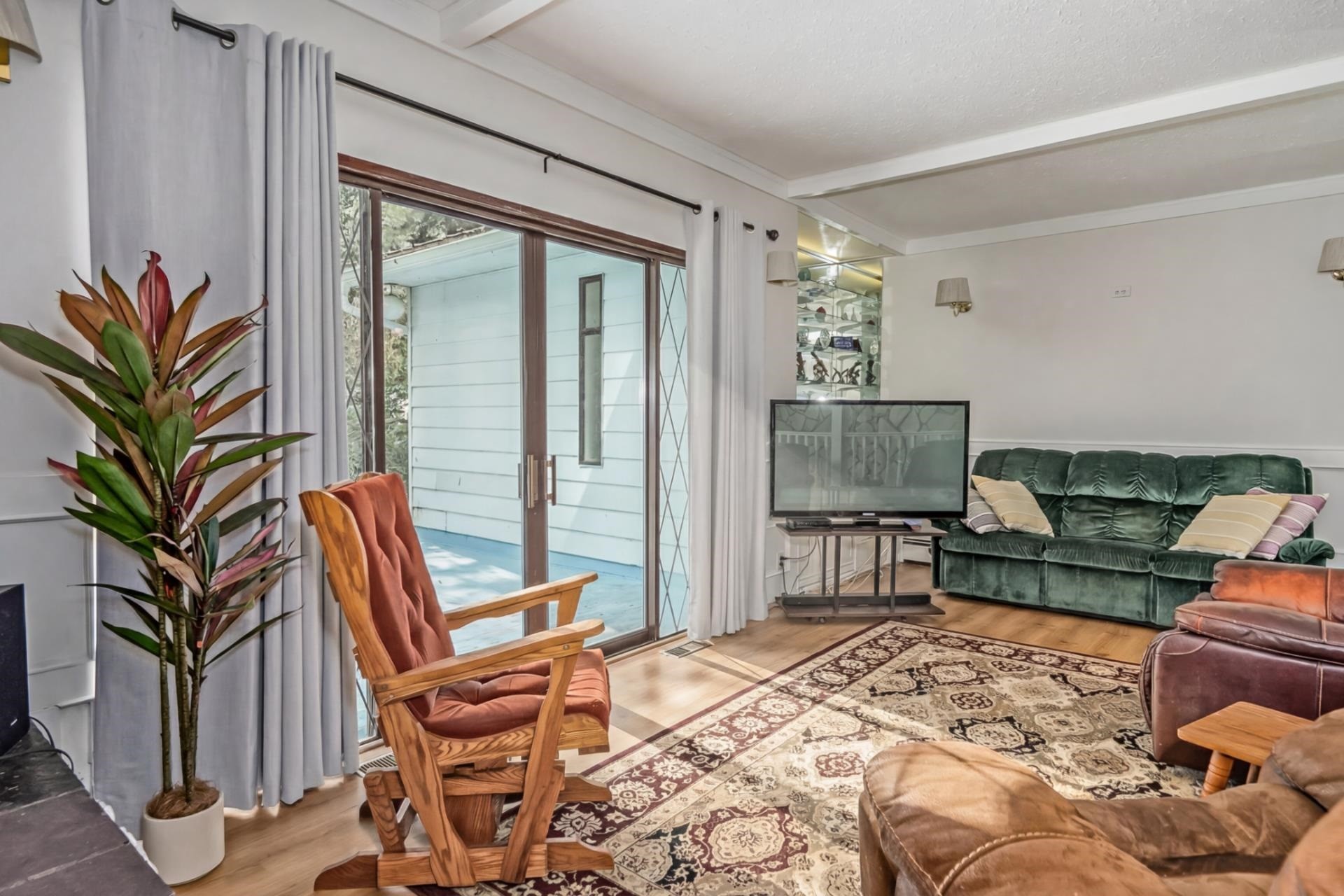 









4257


199a

Street,
Langley,




BC
V3A 4V5


