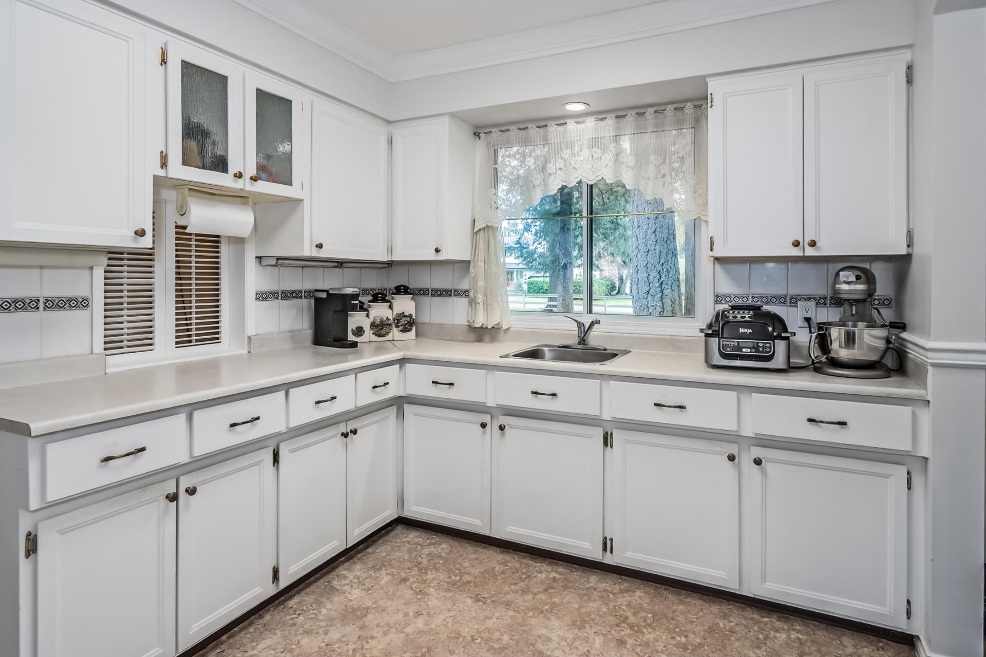 









4257


199a

Street,
Langley,




BC
V3A 4V5

