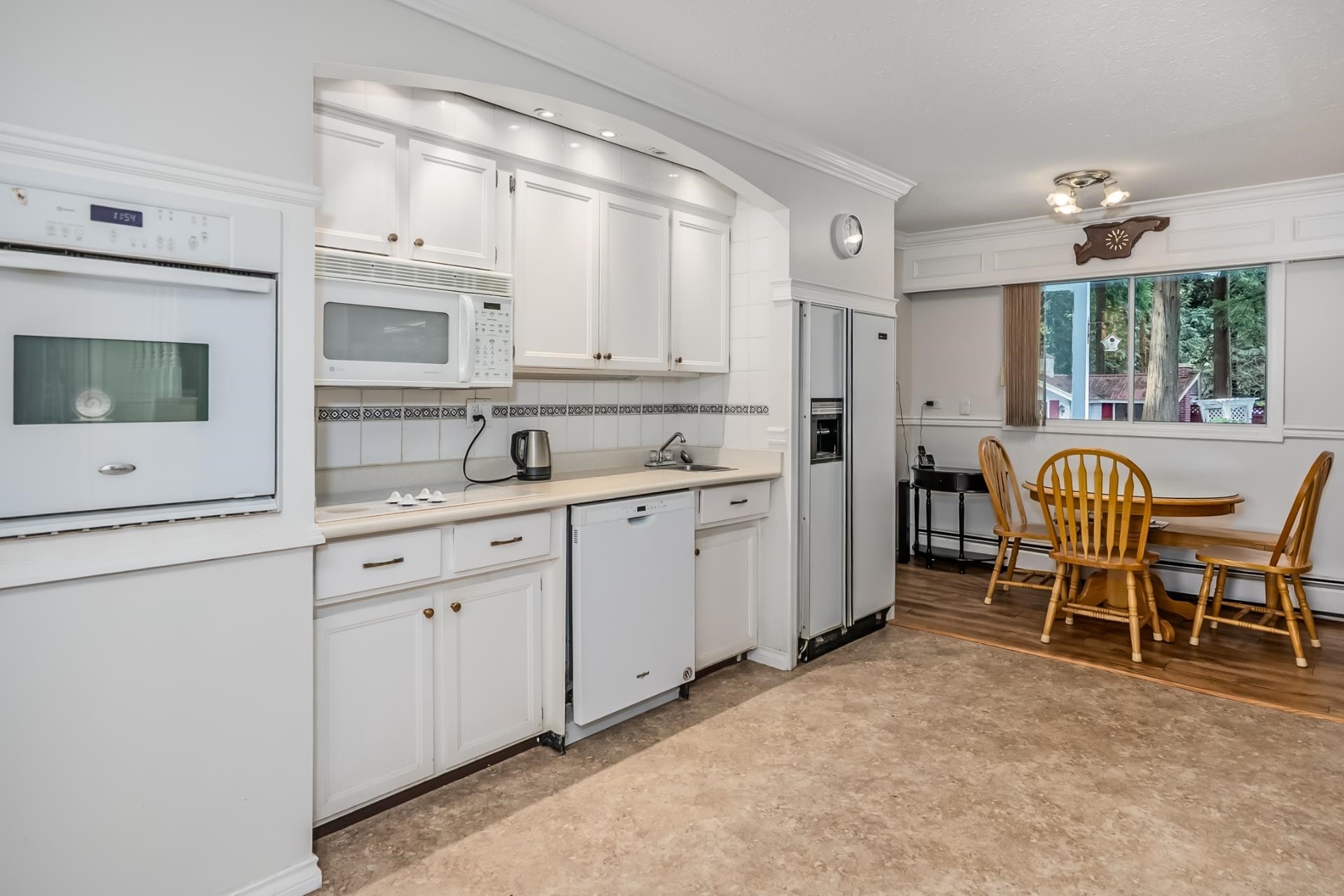 









4257


199a

Street,
Langley,




BC
V3A 4V5

