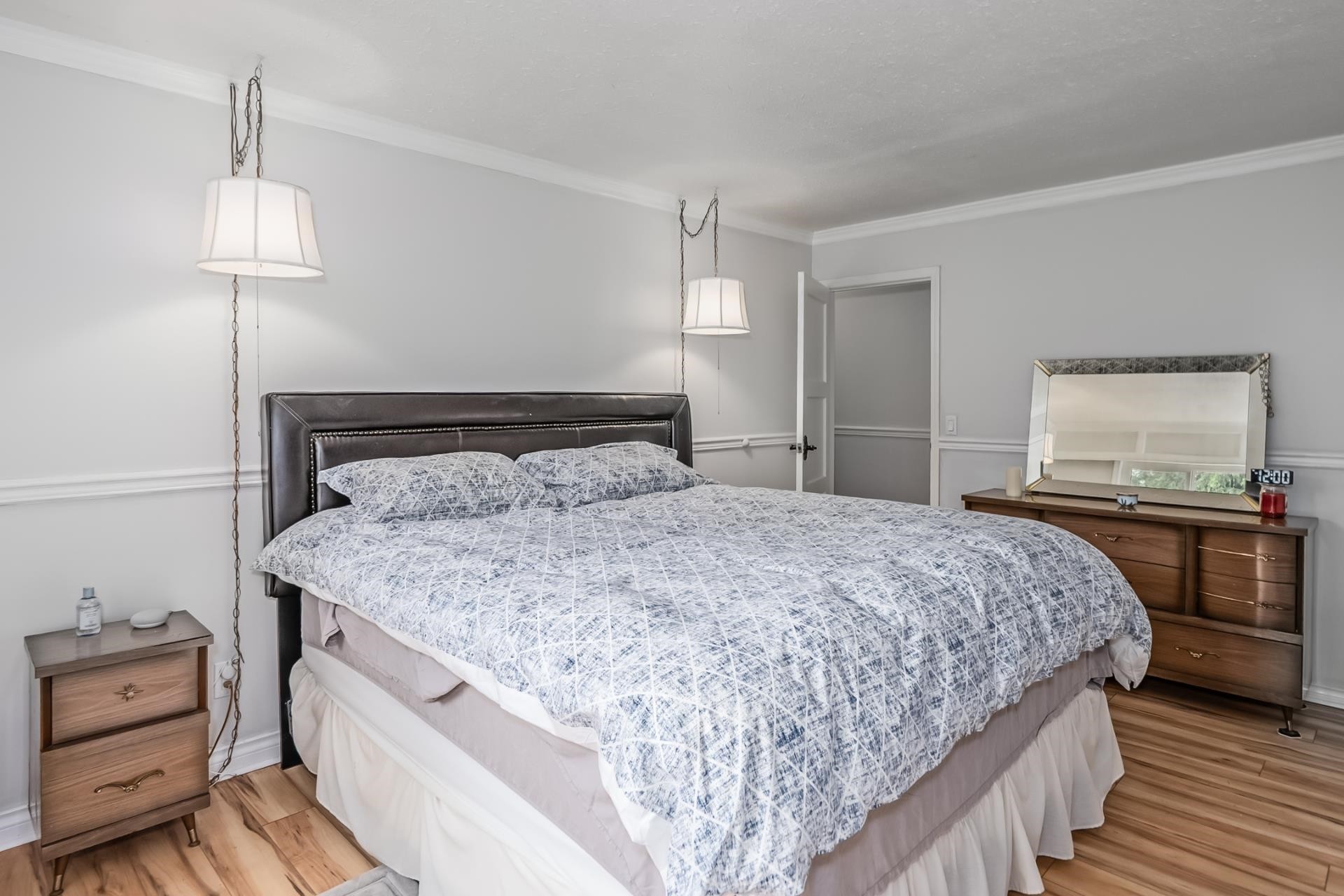 









4257


199a

Street,
Langley,




BC
V3A 4V5

