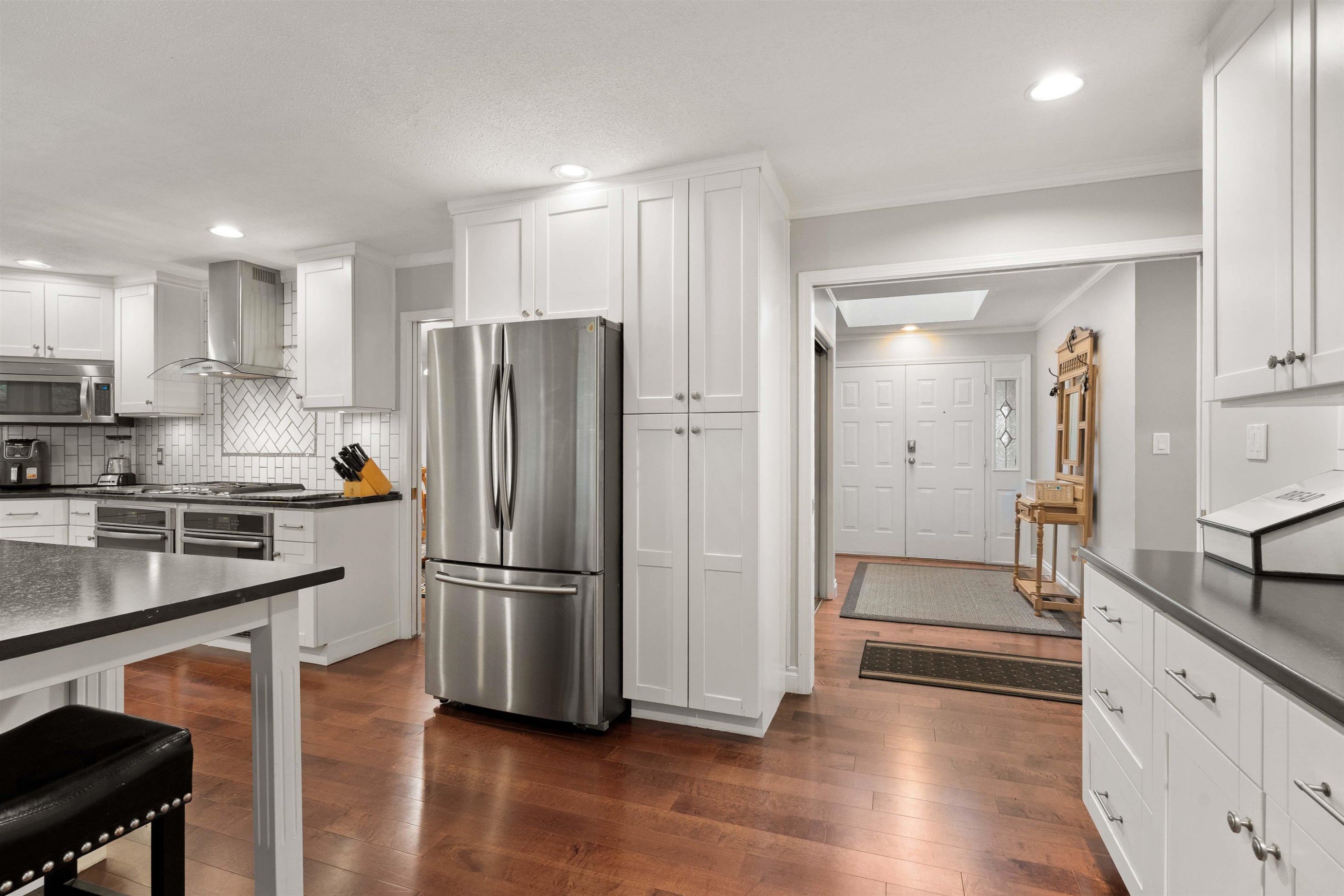 









5102


219a

Street,
Langley,




BC
V3A 8P8

